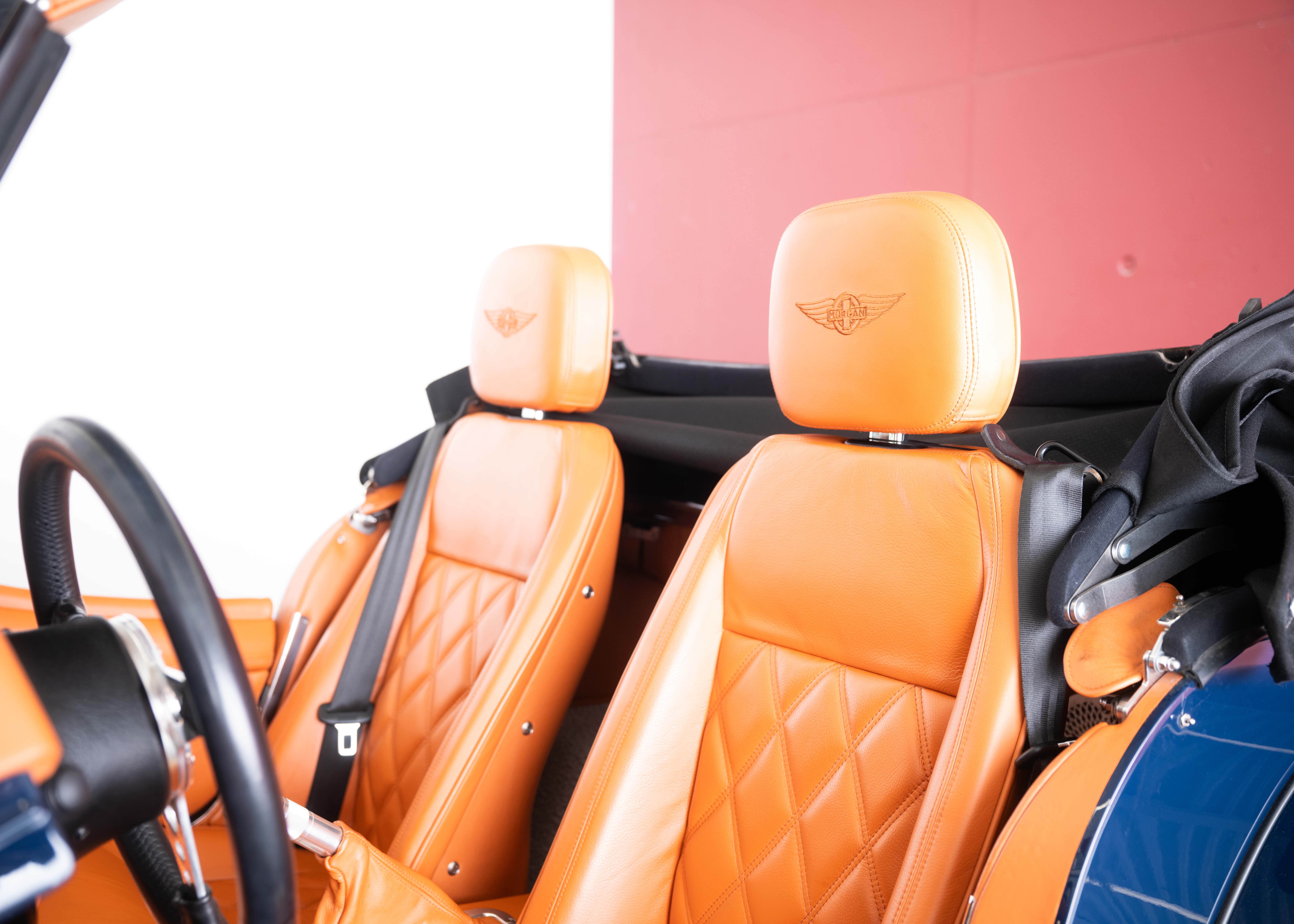 Image MORGAN 4-4 Plus Four 2.0 (1st hand Swiss car, 258 hp, full Morgan service history, stunning condition)