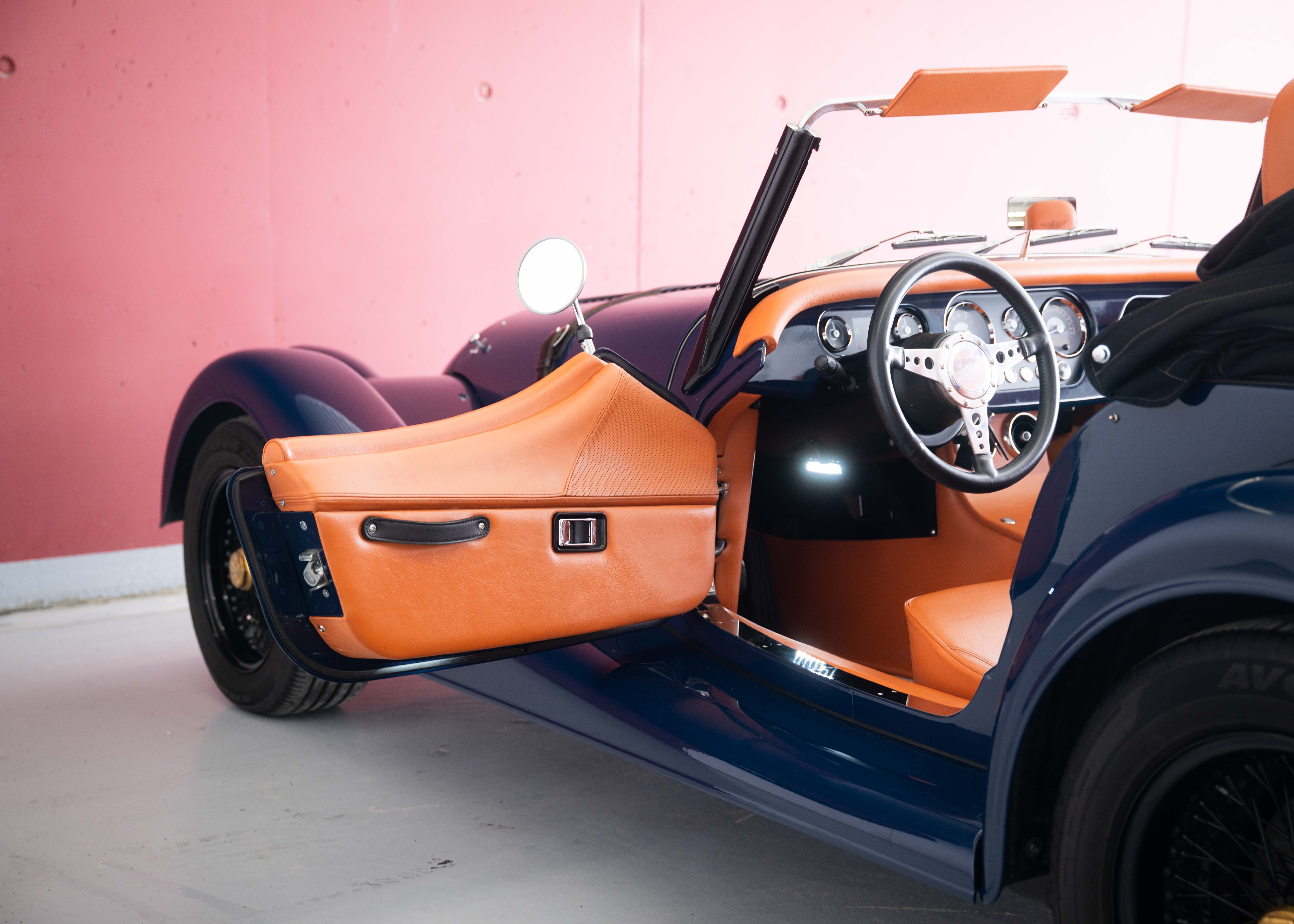 Image MORGAN 4-4 Plus Four 2.0 (1st hand Swiss car, 258 hp, full Morgan service history, stunning condition)