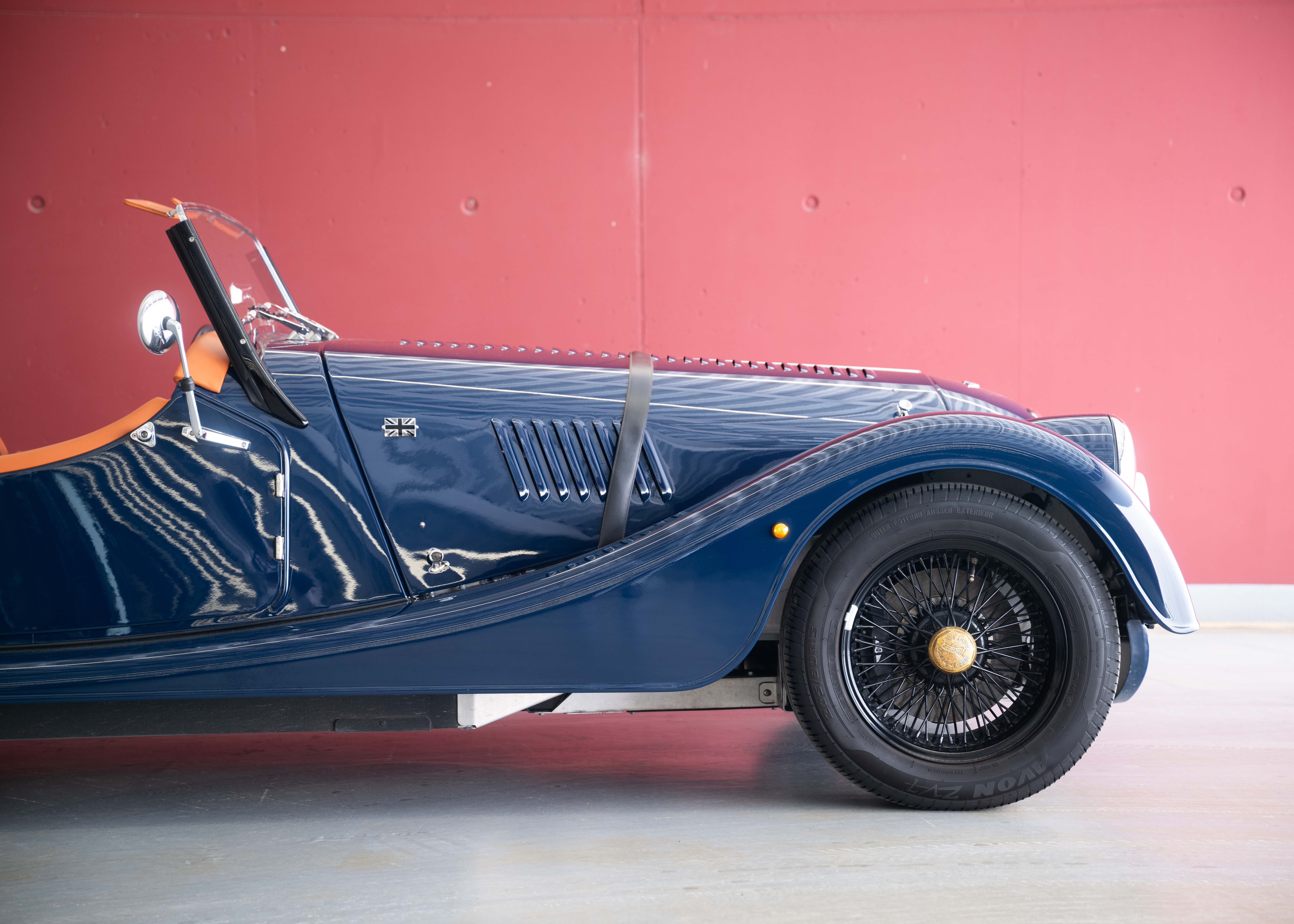 Image MORGAN 4-4 Plus Four 2.0 (1st hand Swiss car, 258 hp, full Morgan service history, stunning condition)