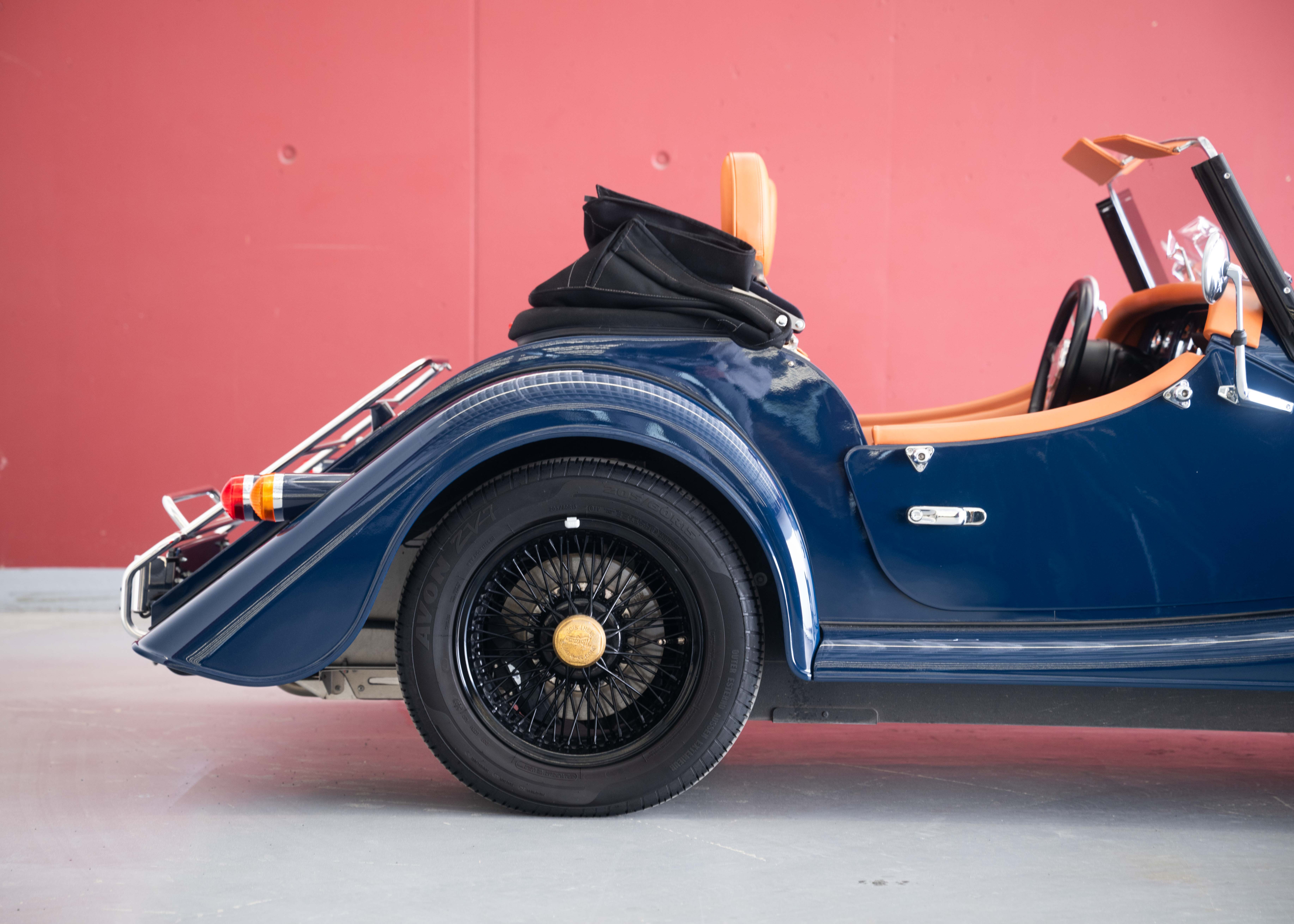 Image MORGAN 4-4 Plus Four 2.0 (1st hand Swiss car, 258 hp, full Morgan service history, stunning condition)