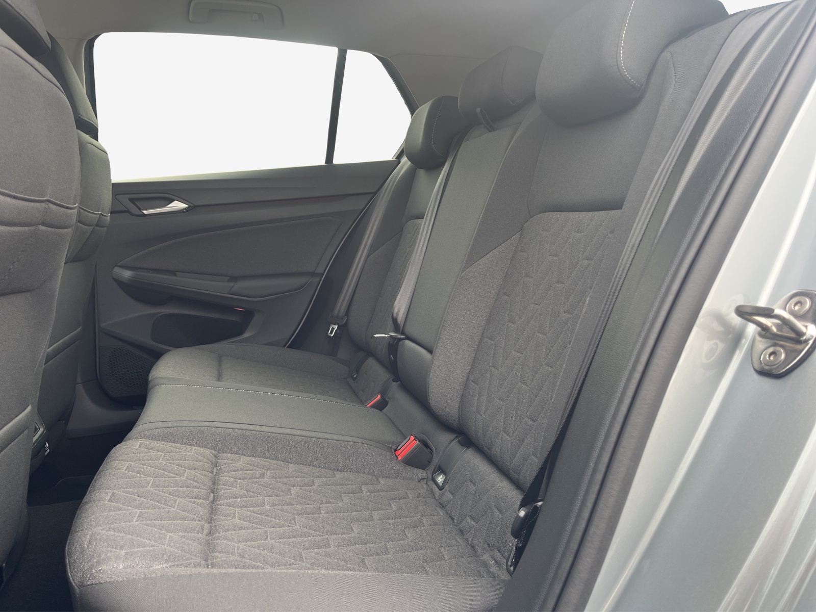 VW Golf 1.5 e TSI mHEV Life DSG-image-11