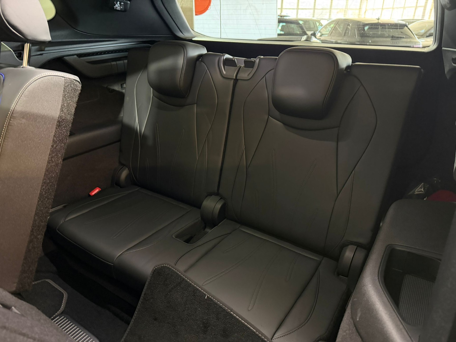 VW Tayron 2.0 TSI R-Line DSG 4Motion-image-9