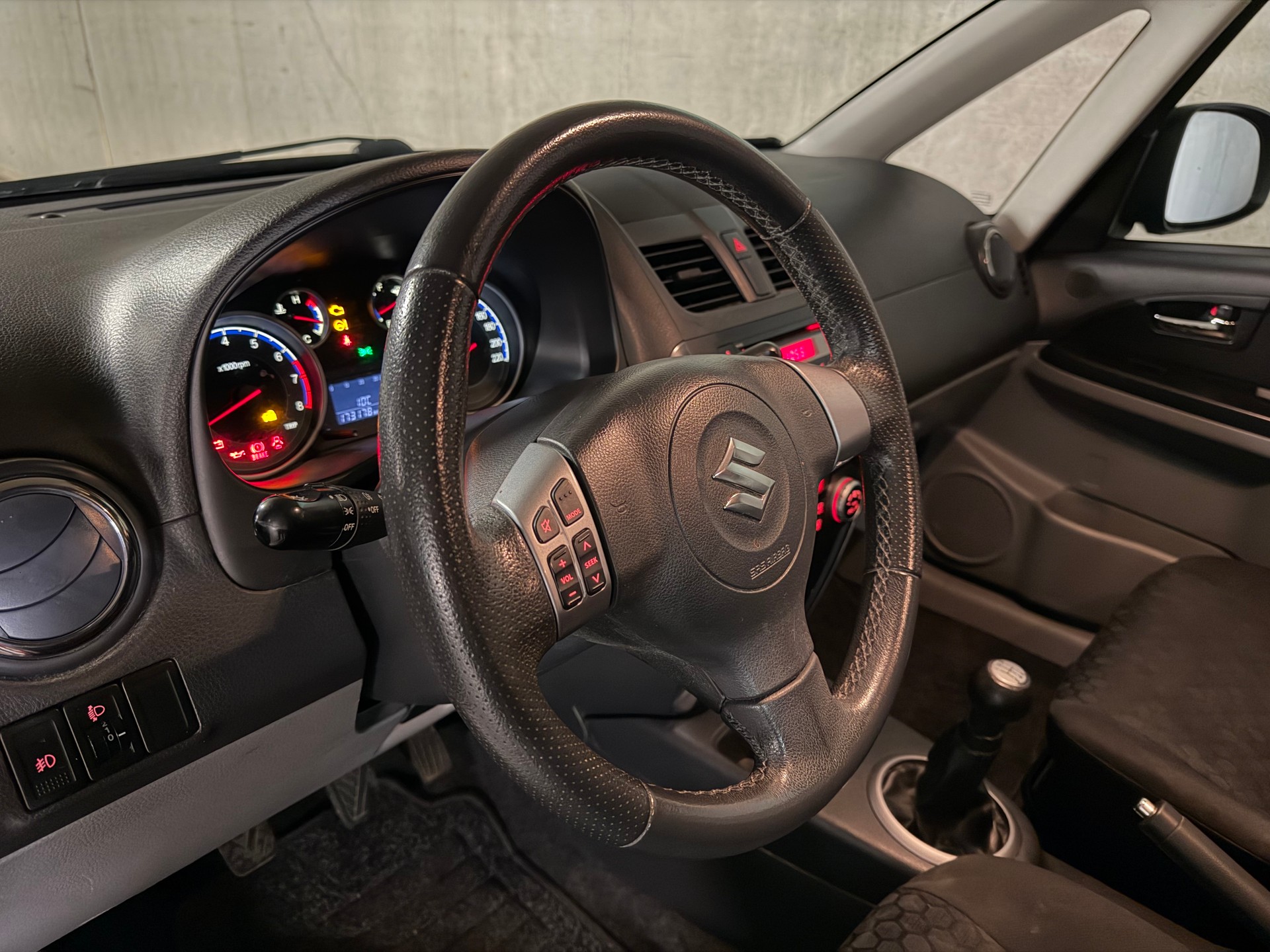 SUZUKI SX4 1.6 16V GL Top 4WD-image-22