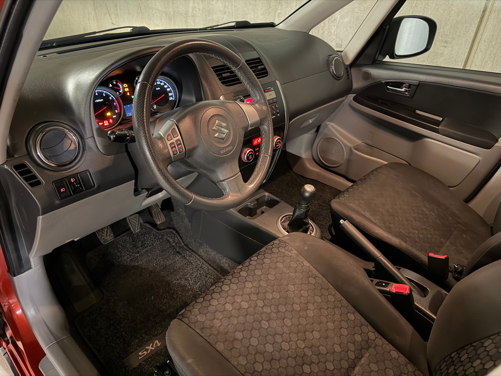 SUZUKI SX4 1.6 16V GL Top 4WD-image-21