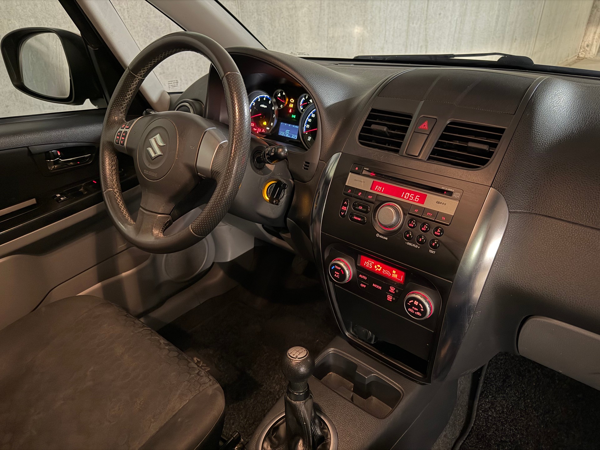 SUZUKI SX4 1.6 16V GL Top 4WD-image-29
