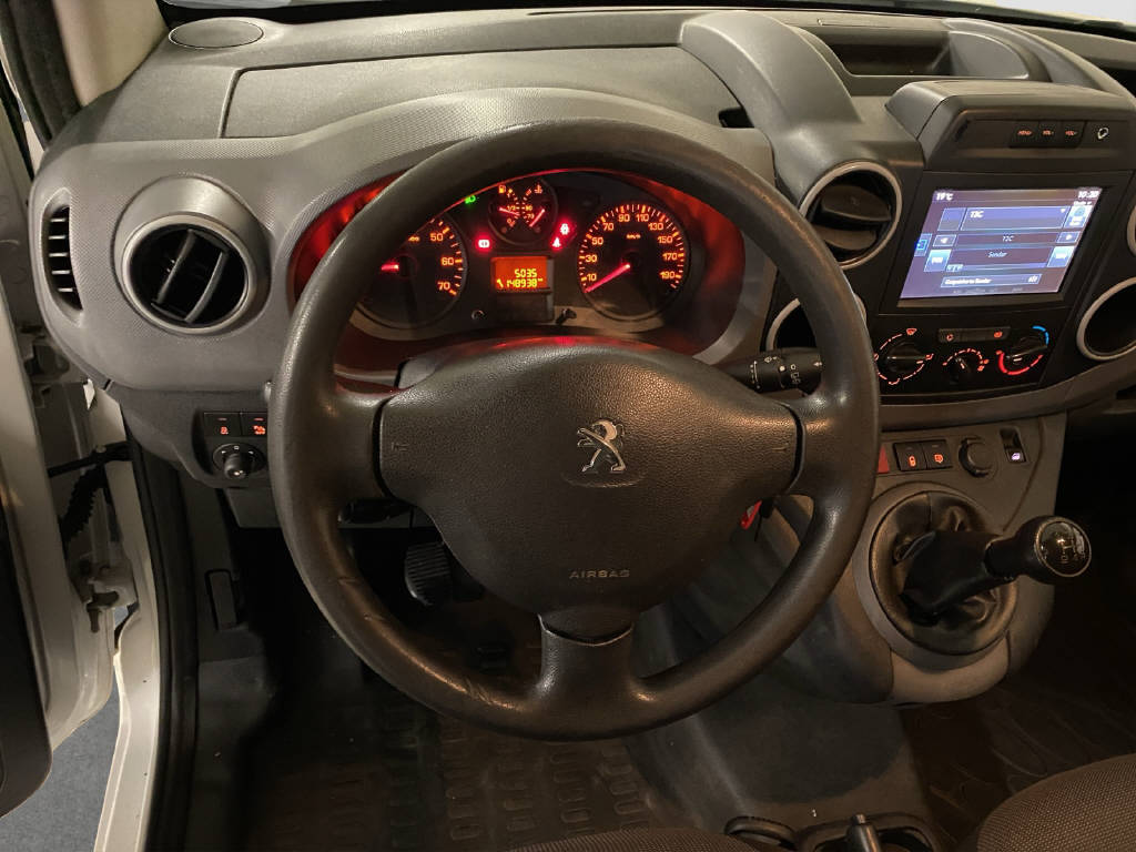 PEUGEOT Partner Kaw. L1 1.6 BlueHDI 100 PS Active-image-7