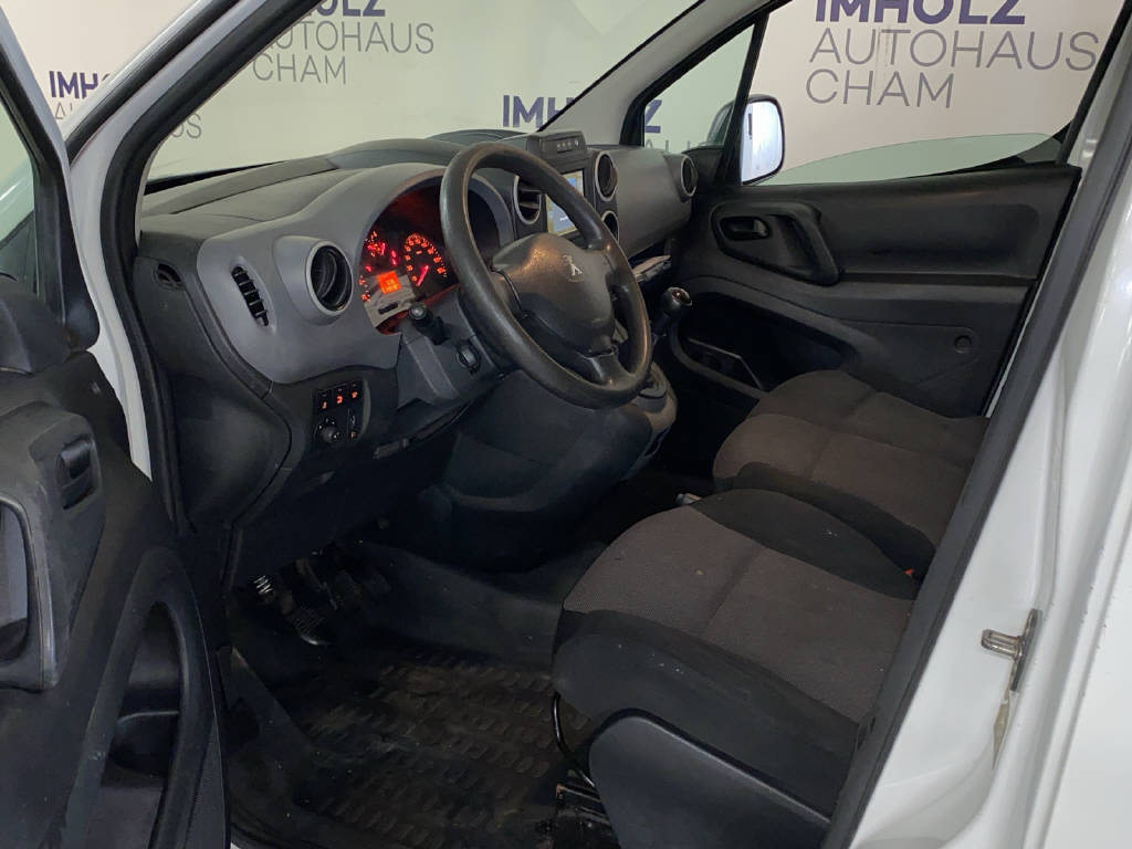 PEUGEOT Partner Kaw. L1 1.6 BlueHDI 100 PS Active-image-15