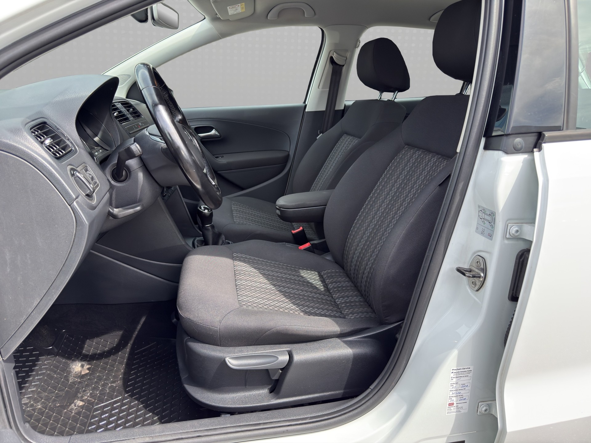 VW Polo 1.0 BMT Trendline-image-8