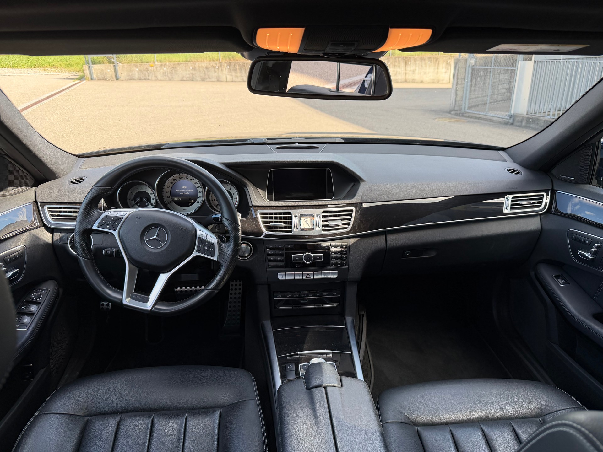 MERCEDES-BENZ E 400 Avantgarde 4Matic 7G-Tronic-image-8