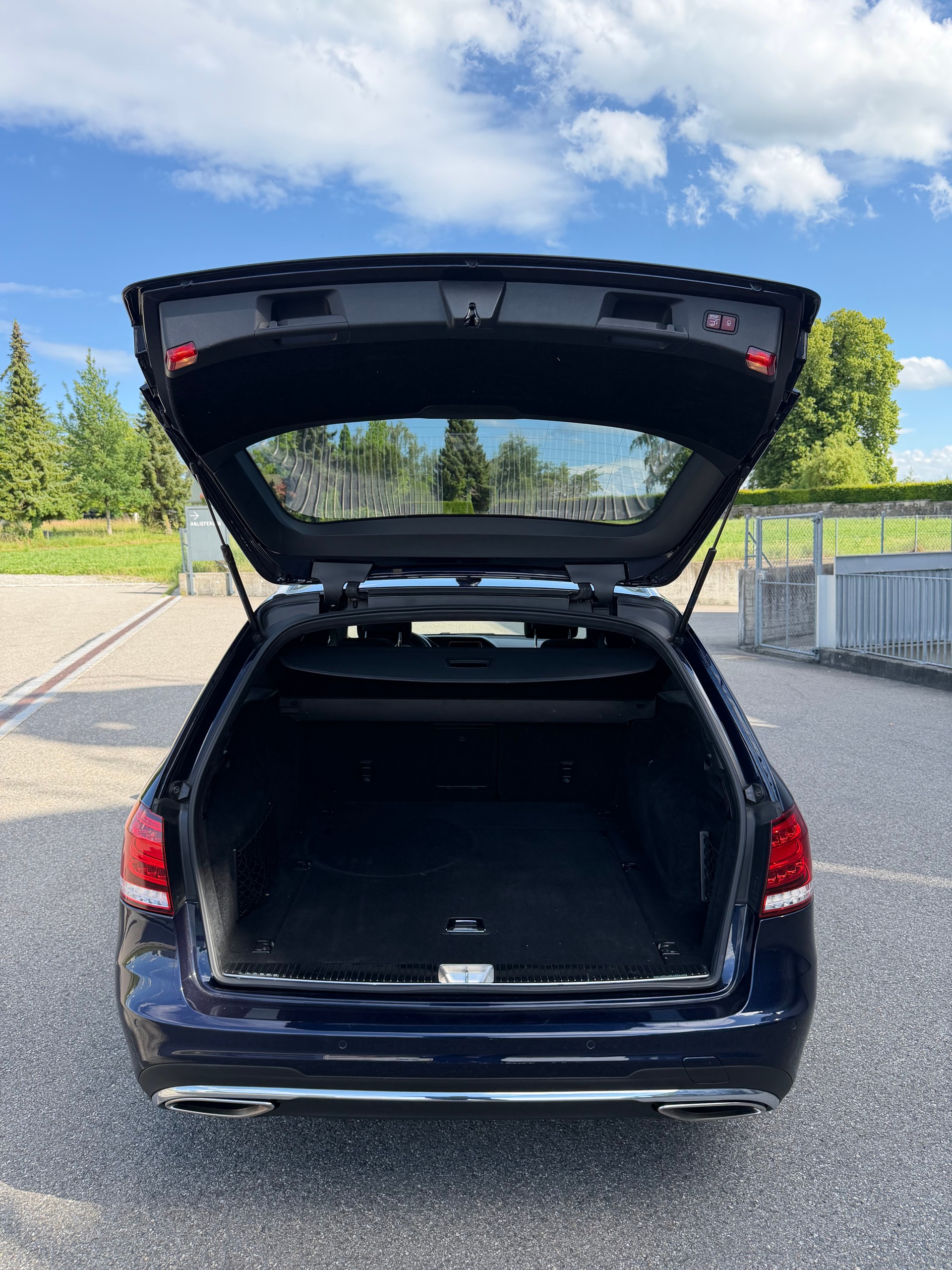 MERCEDES-BENZ E 400 Avantgarde 4Matic 7G-Tronic-image-9