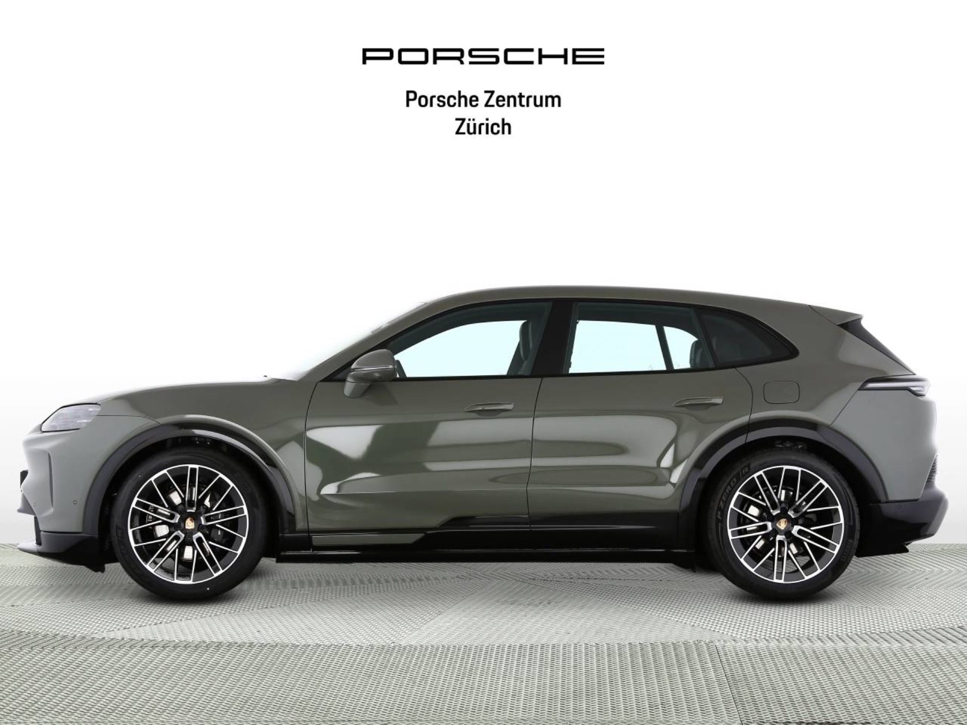 PORSCHE Cayenne Electric-image-1