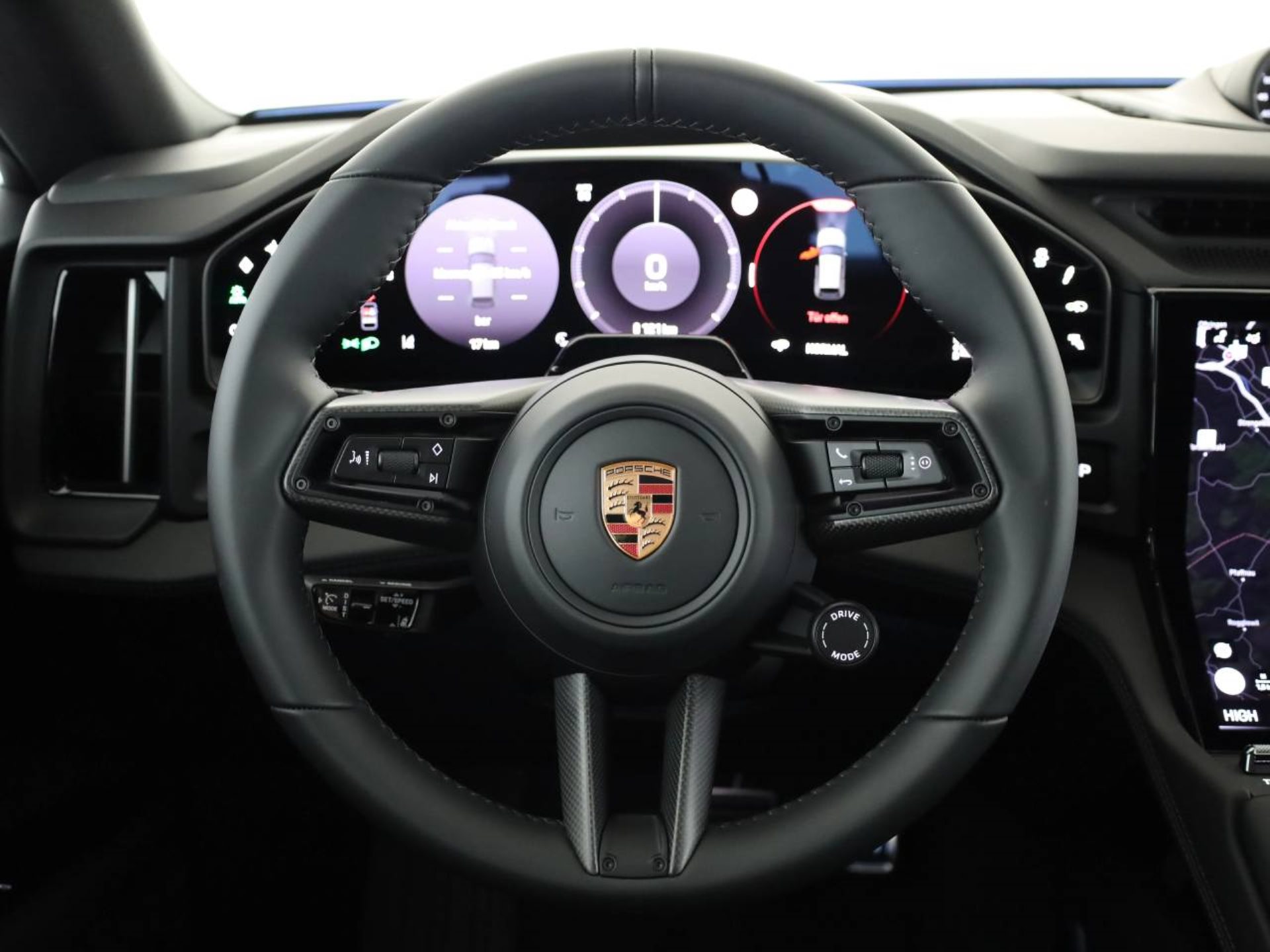 PORSCHE Cayenne Electric-image-9