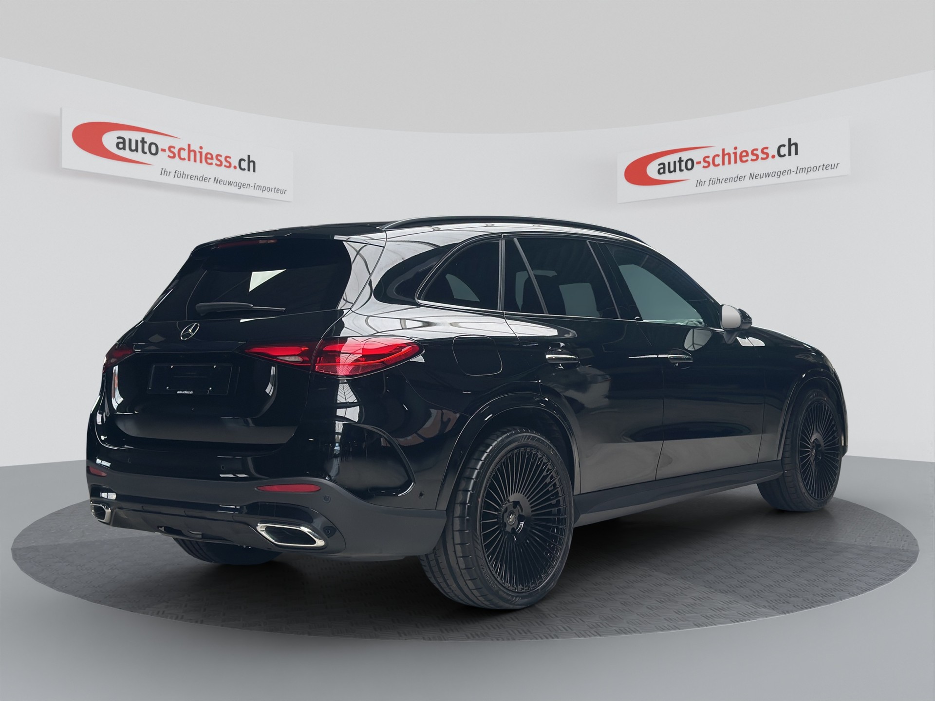 MERCEDES-BENZ GLC 300 d 4Matic 9G-Tronic AMG - Night-image-4