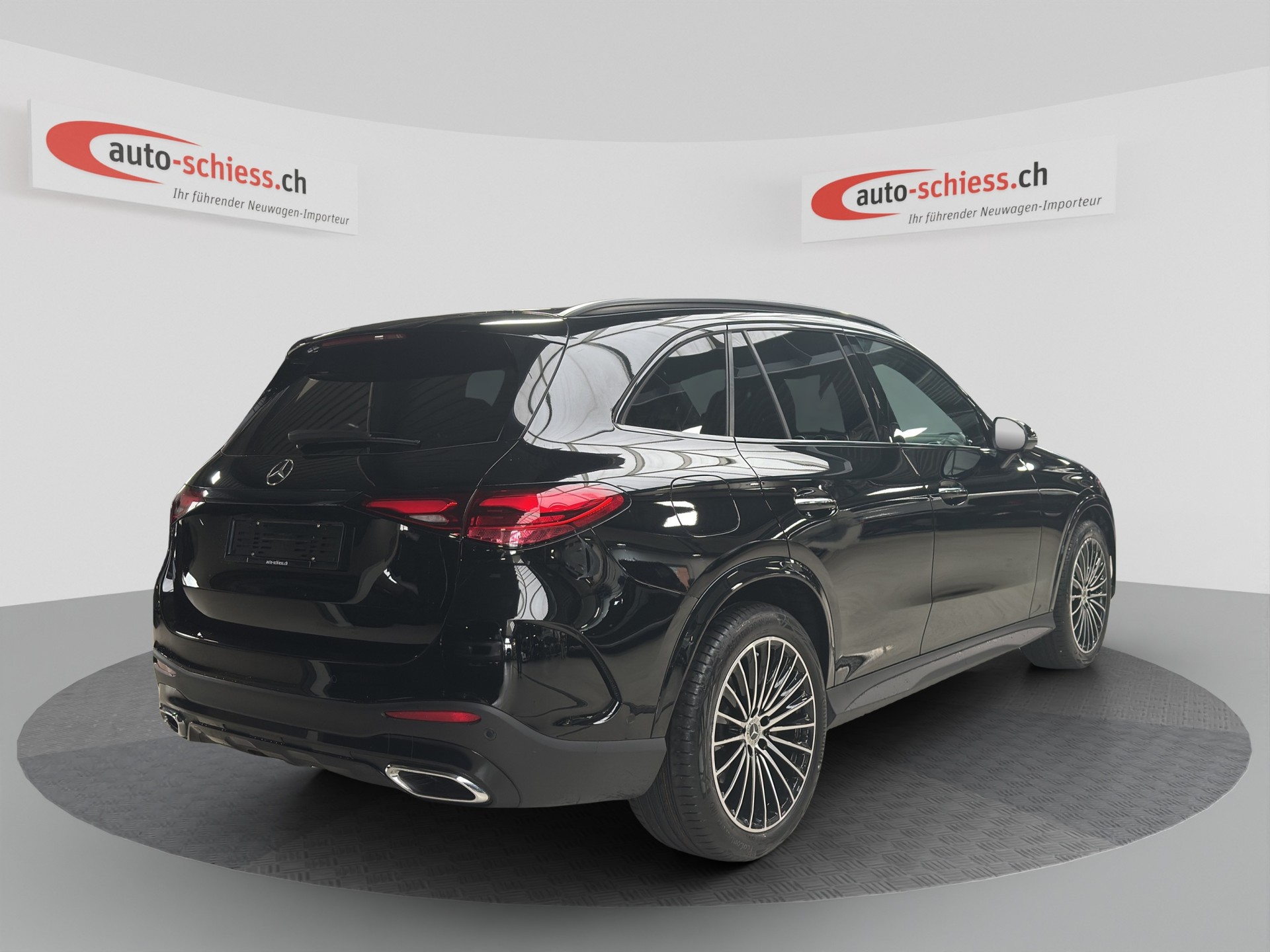 MERCEDES-BENZ GLC 300 d 4Matic 9G-Tronic AMG - Night-image-4