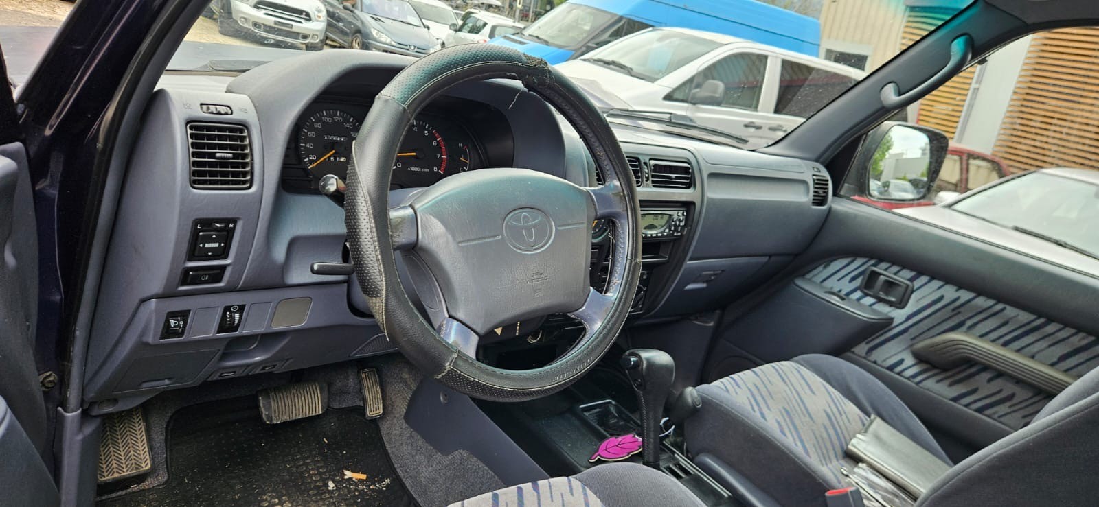 FORD Transit 2.2 TDCi 300 S Trend-image-8