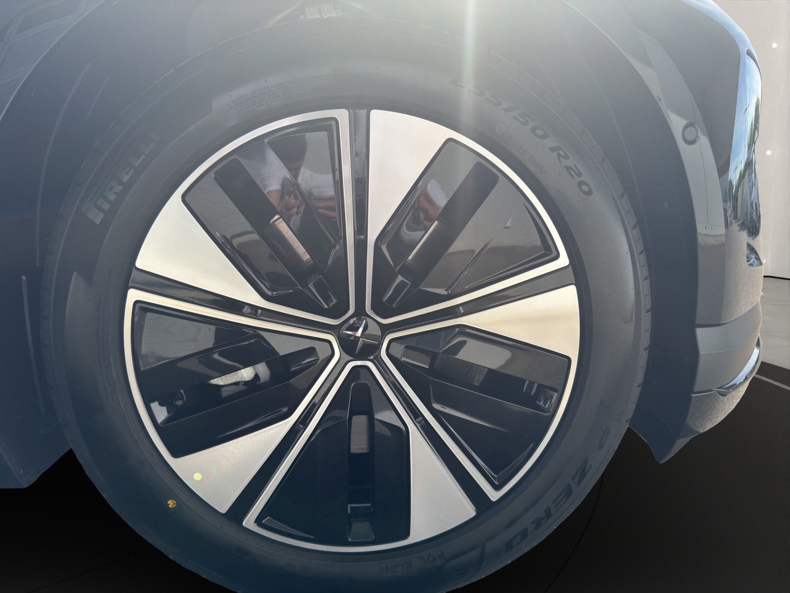 POLESTAR 4 Long Range Single Motor-image-8