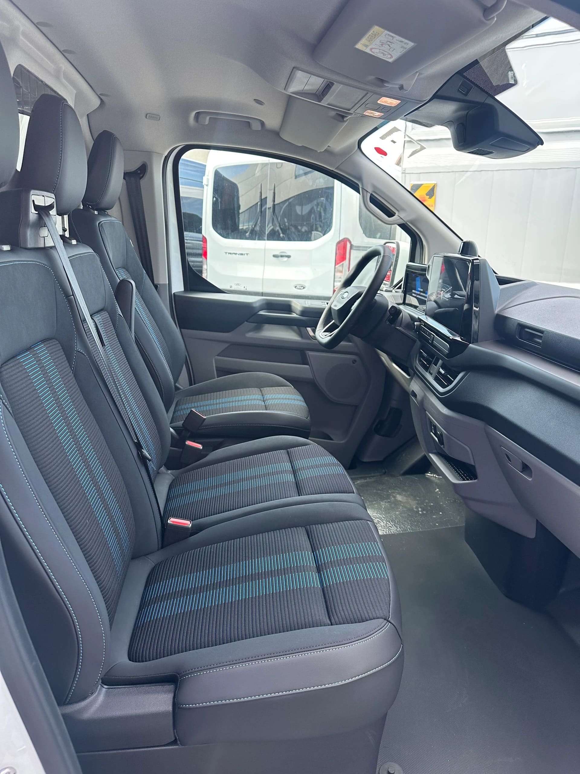 FORD Transit Custom Van 320 L2 2.5 Durat Sport/PHEV-image-11
