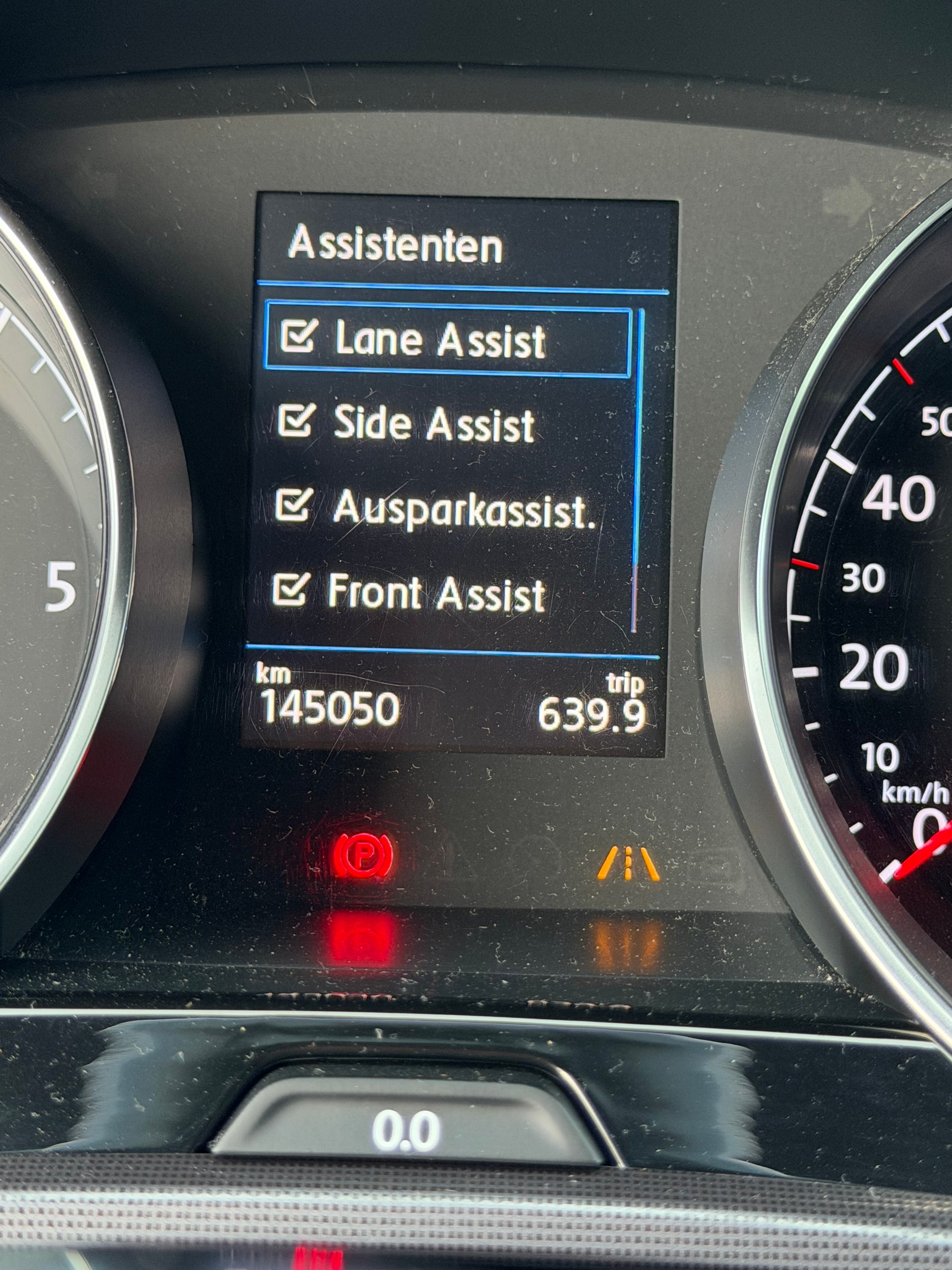 VW Touran 2.0 TDI BlueMotion Technology Highline DSG-image-15