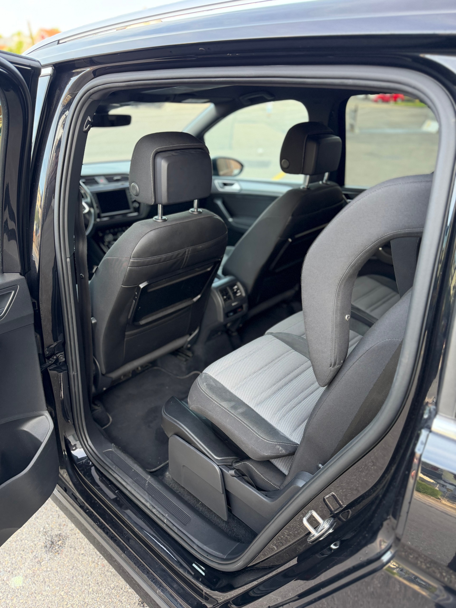 VW Touran 2.0 TDI BlueMotion Technology Highline DSG-image-16