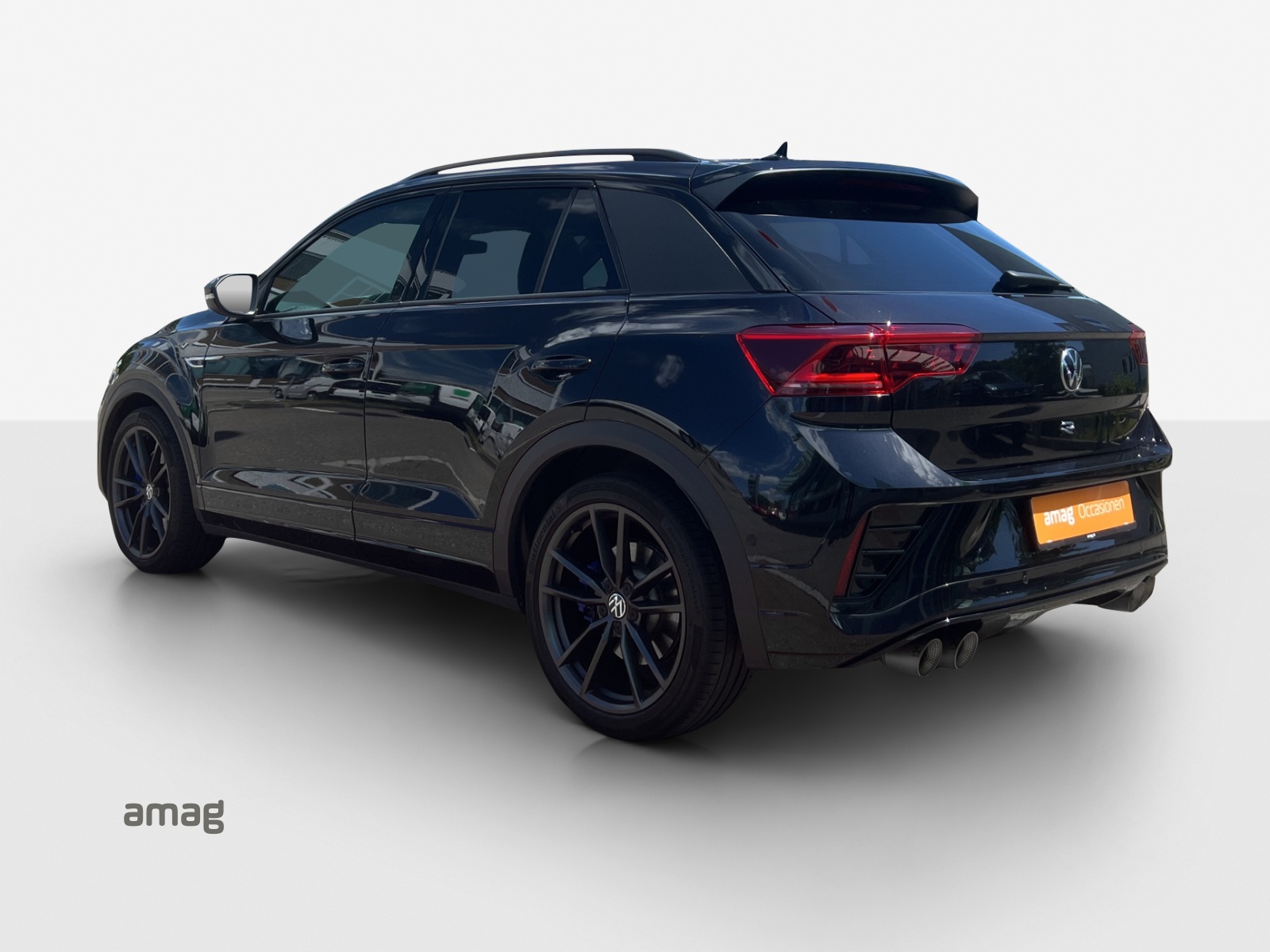 VW T-Roc 2.0 TSI R DSG 4Motion-image-2