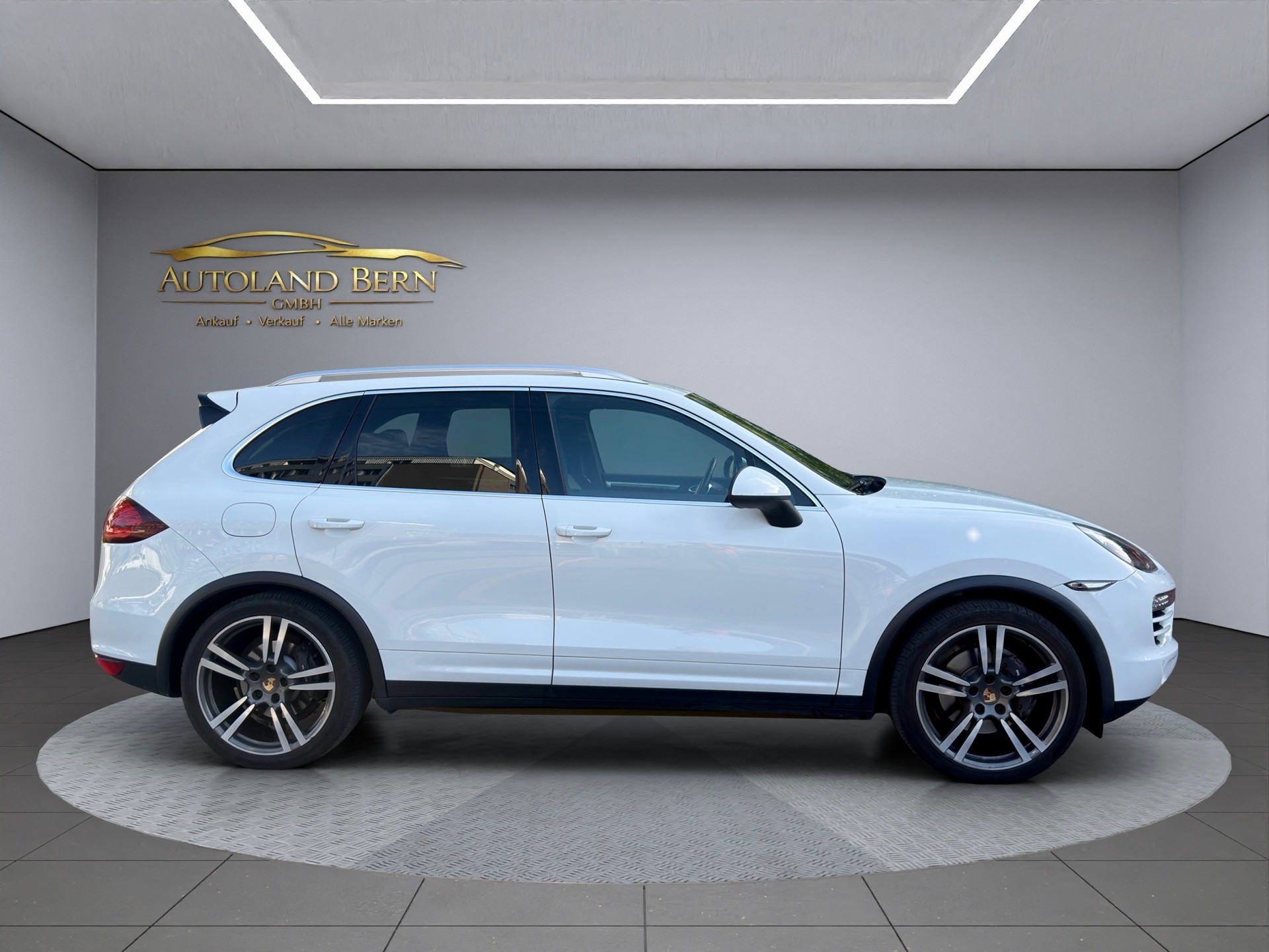 PORSCHE Cayenne Diesel, Panoramadach + AHK 3.5 T-image-5