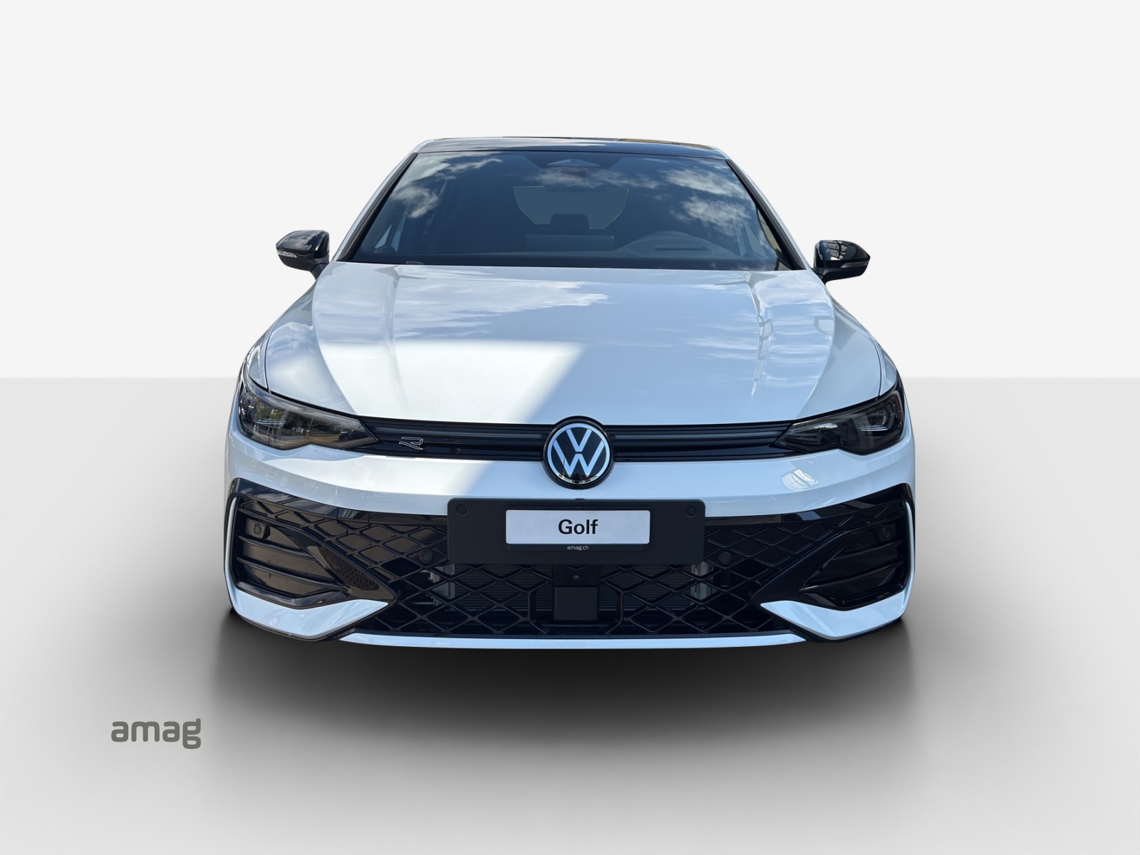 VW Golf 1.5 e TSI mHEV R-Line DSG-image-6