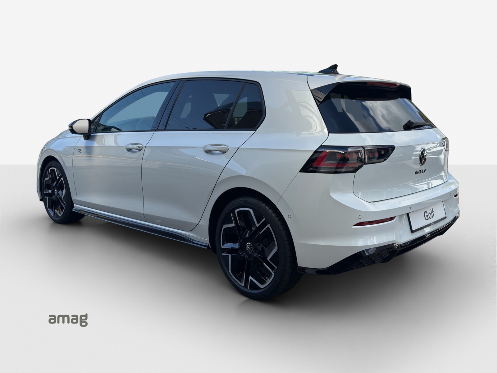 VW Golf 1.5 e TSI mHEV R-Line DSG-image-2