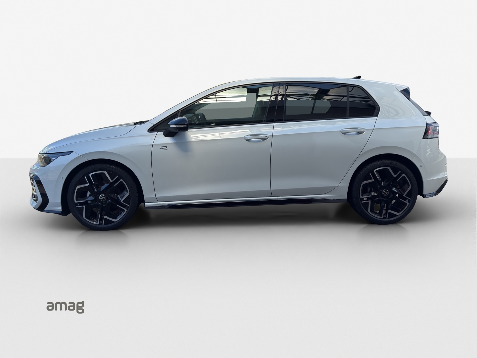 VW Golf 1.5 e TSI mHEV R-Line DSG-image-1