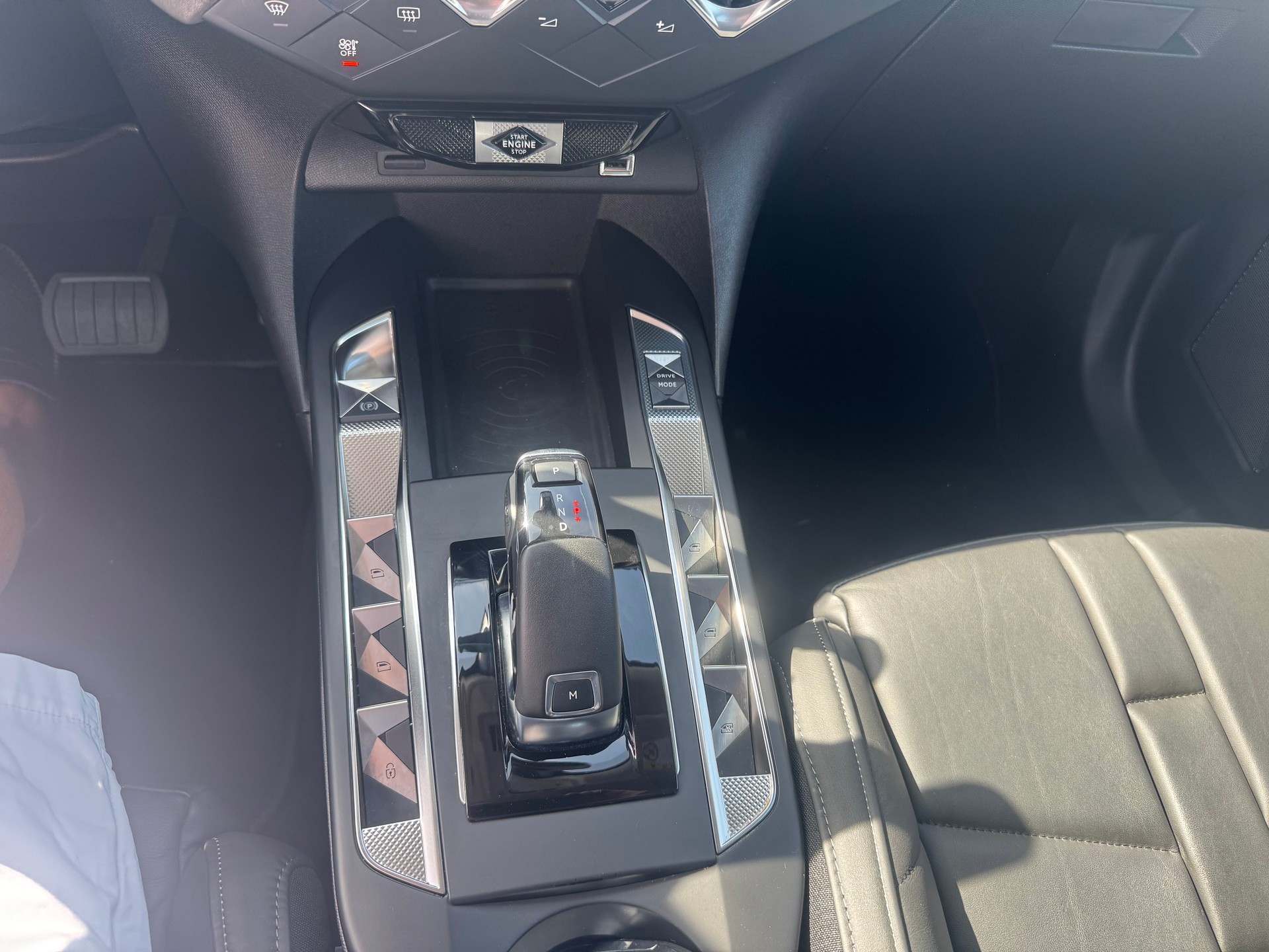 DS AUTOMOBILES DS 3 Crossback 1.2 PureTech Performance Line EAT8-image-25