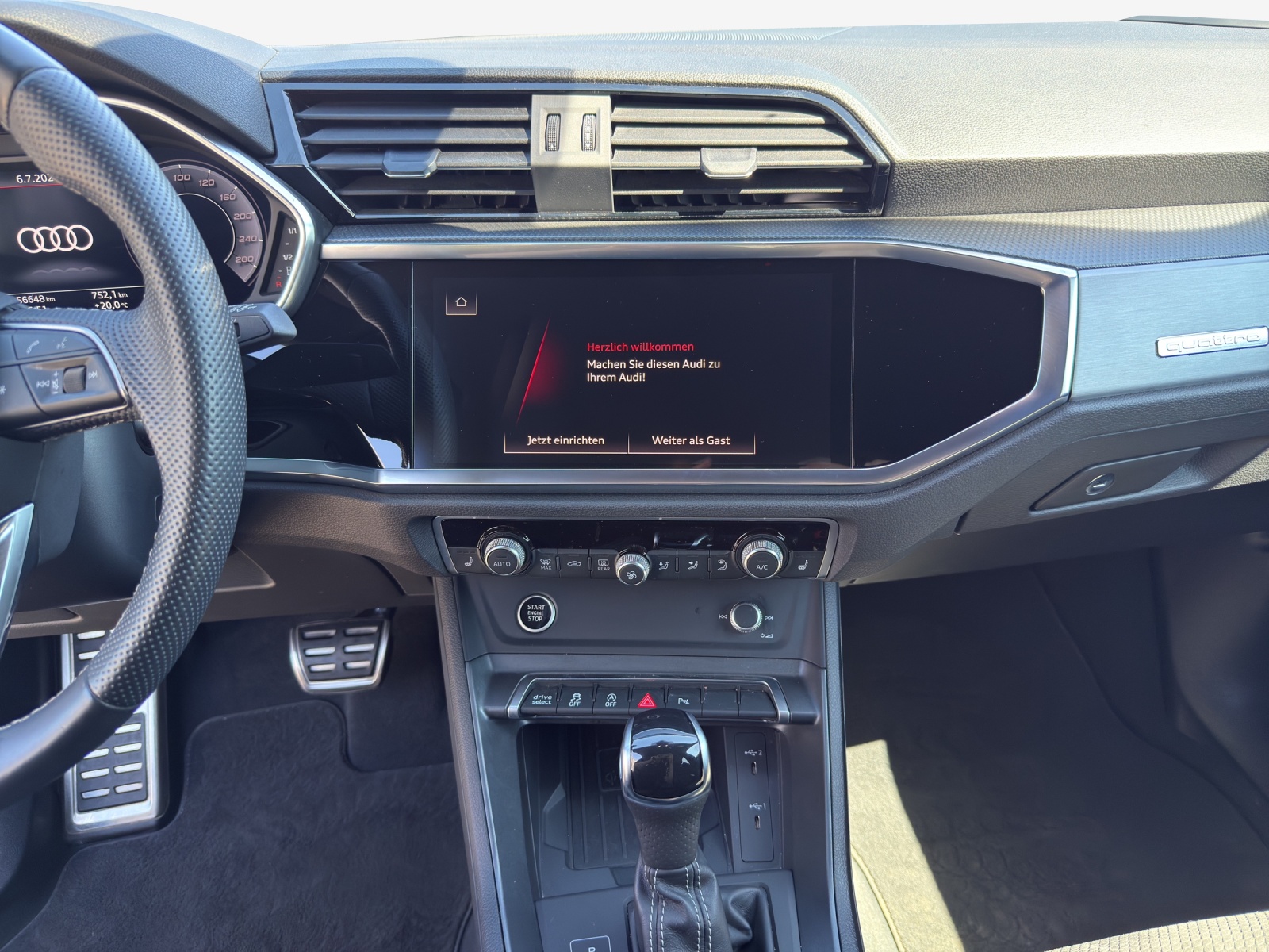 AUDI Q3 Sportback 45 TFSI S line quattro S-tronic-image-10