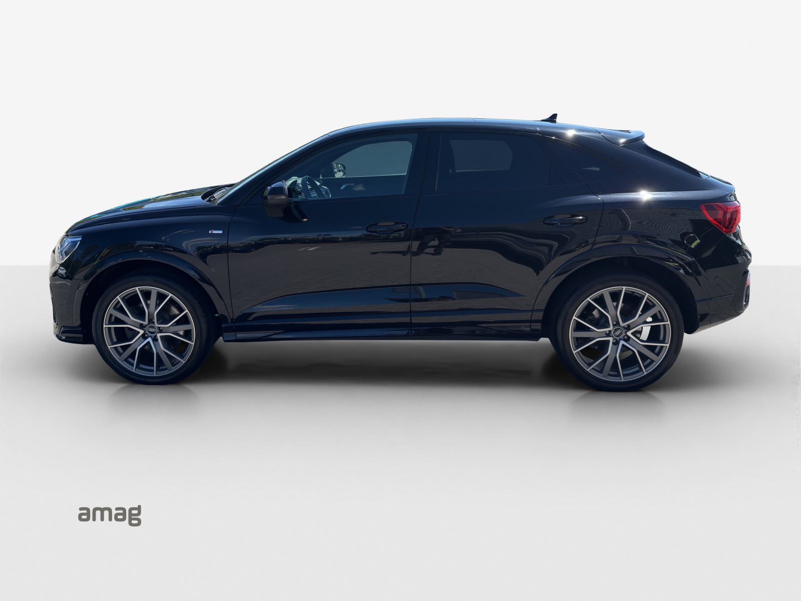 AUDI Q3 Sportback 45 TFSI S line quattro S-tronic-image-1