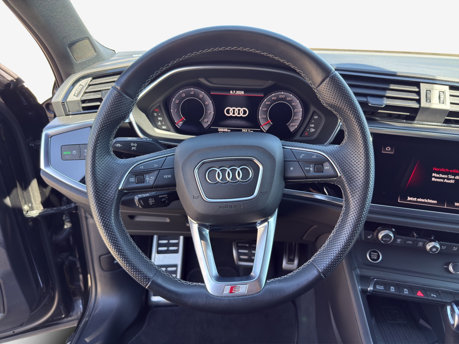 AUDI Q3 Sportback 45 TFSI S line quattro S-tronic-image-9