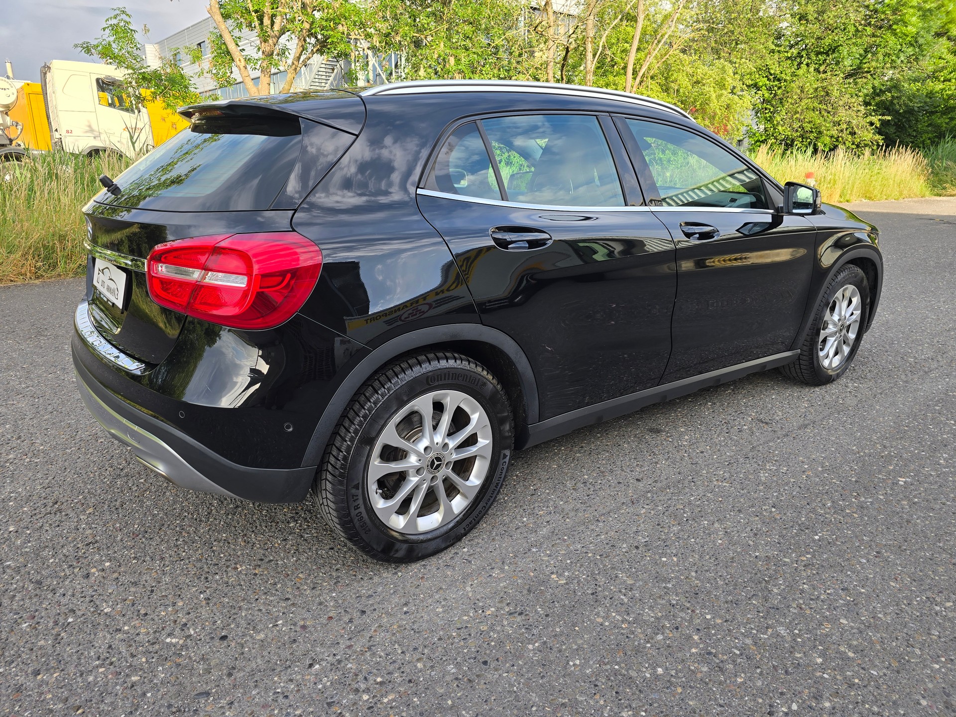 MERCEDES-BENZ GLA 250 Style 4Matic 7G-DCT-image-5