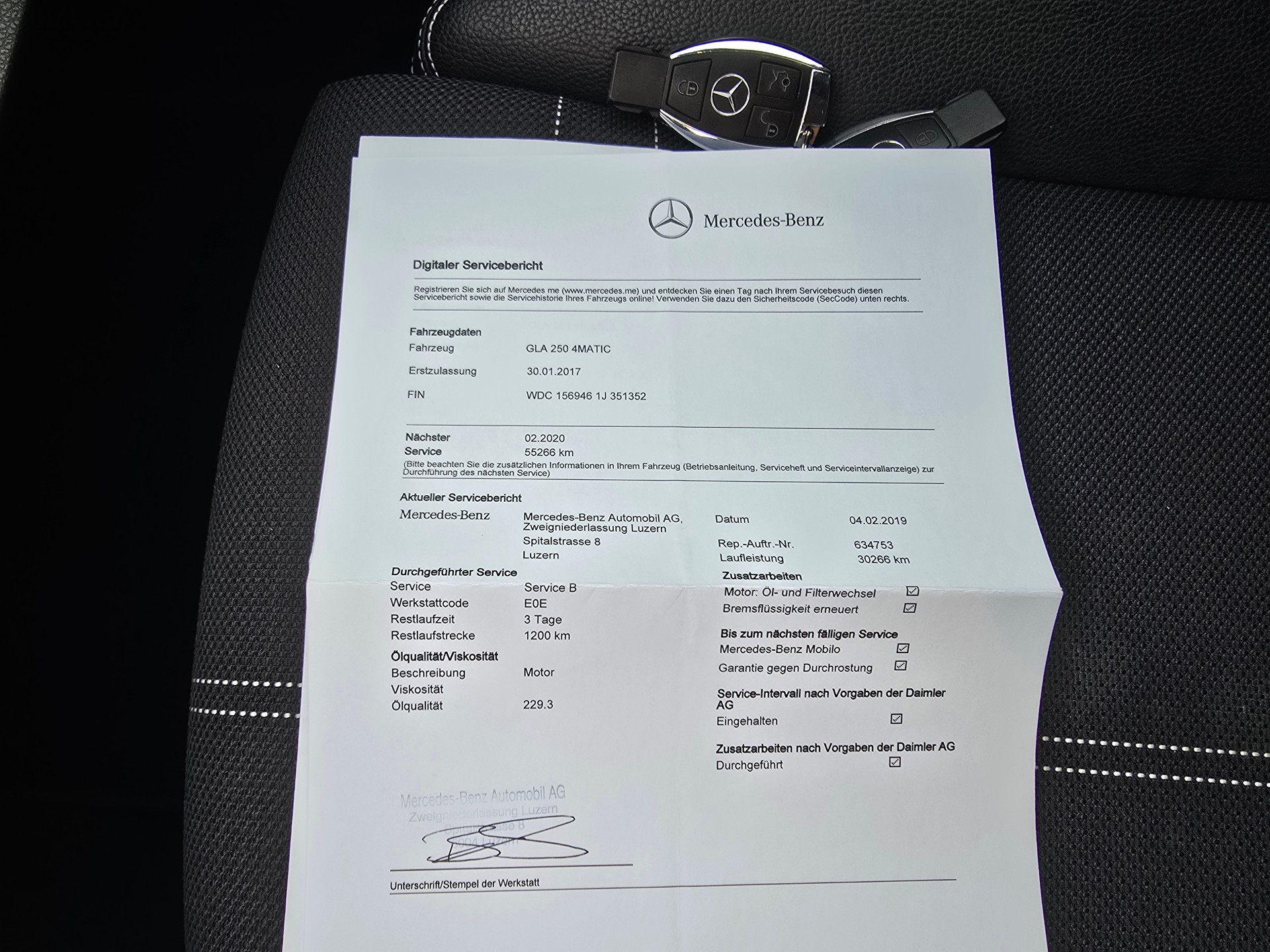 MERCEDES-BENZ GLA 250 Style 4Matic 7G-DCT-image-27