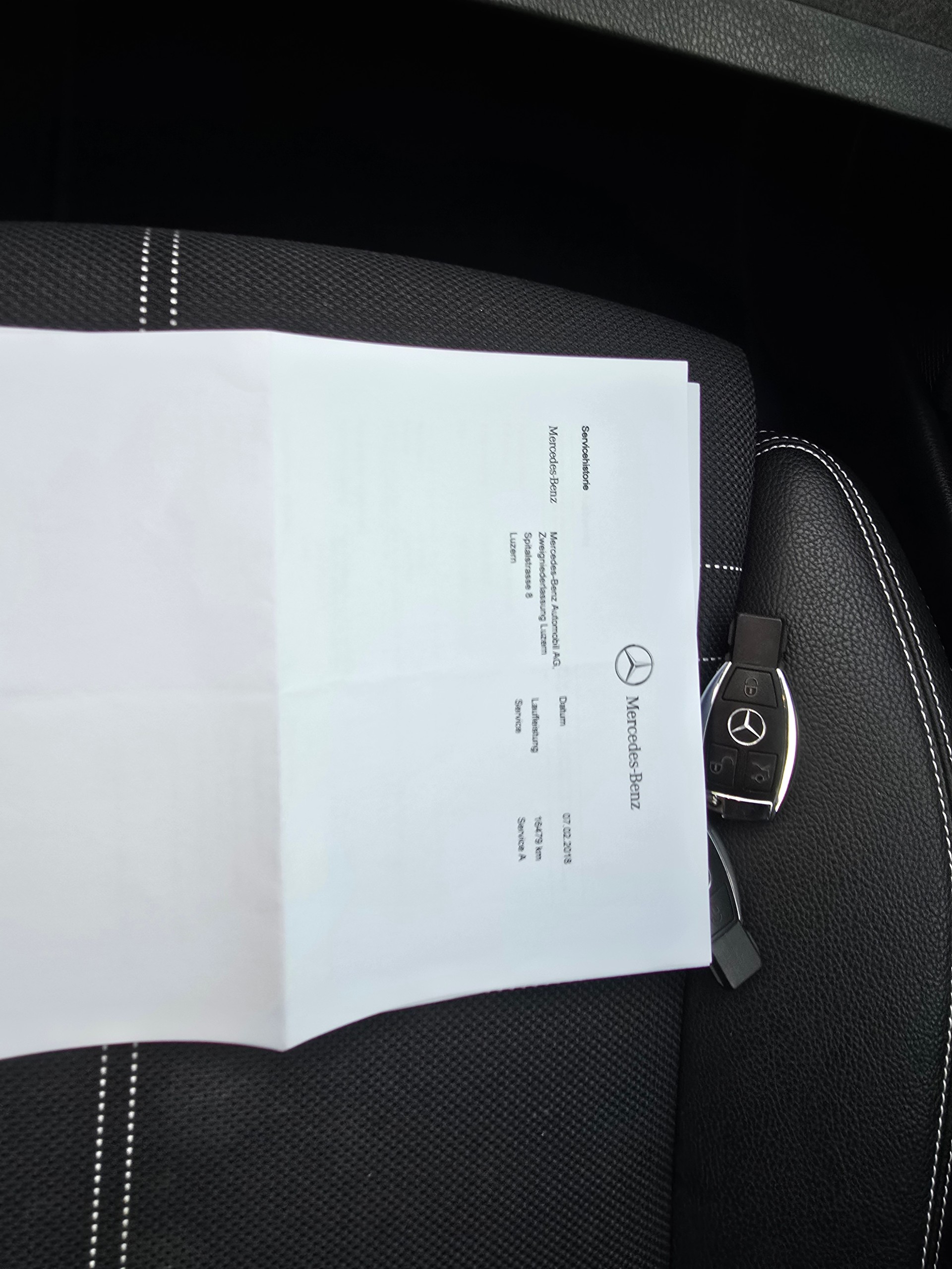 MERCEDES-BENZ GLA 250 Style 4Matic 7G-DCT-image-28
