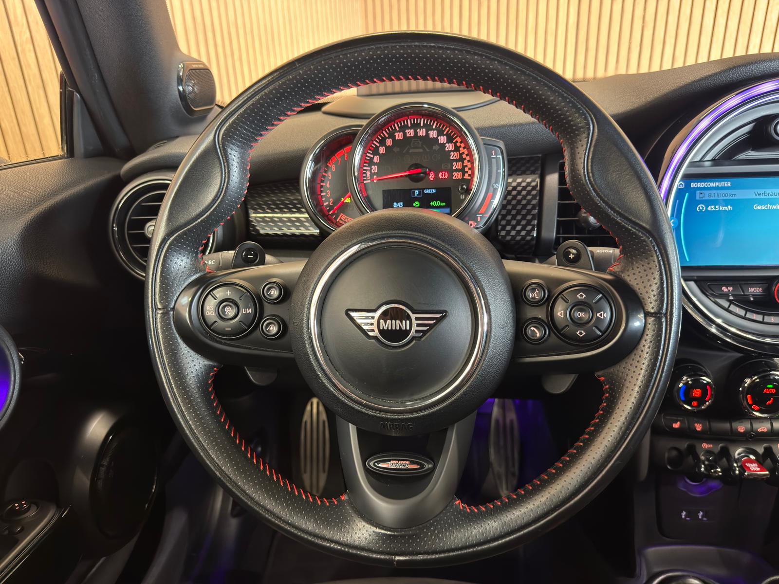 MINI Cooper John Cooper Works Cabriolet Steptronic-image-20