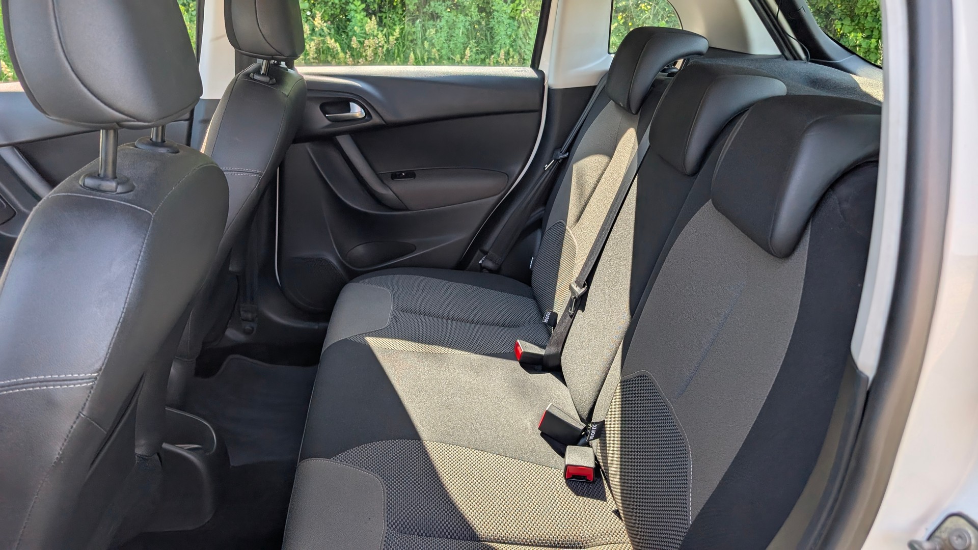 CITROEN C3 1.2i Attraction-image-11
