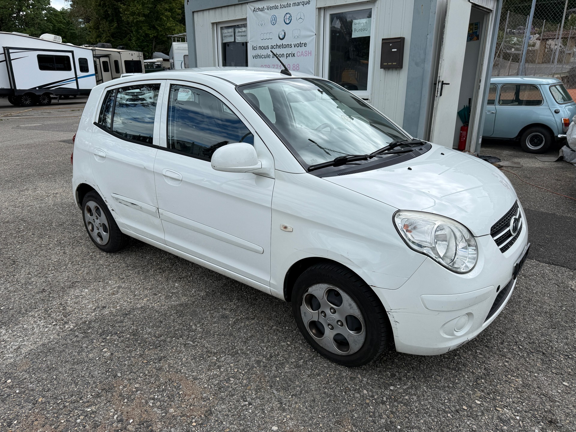 KIA Picanto 1.0 _seven-image-5