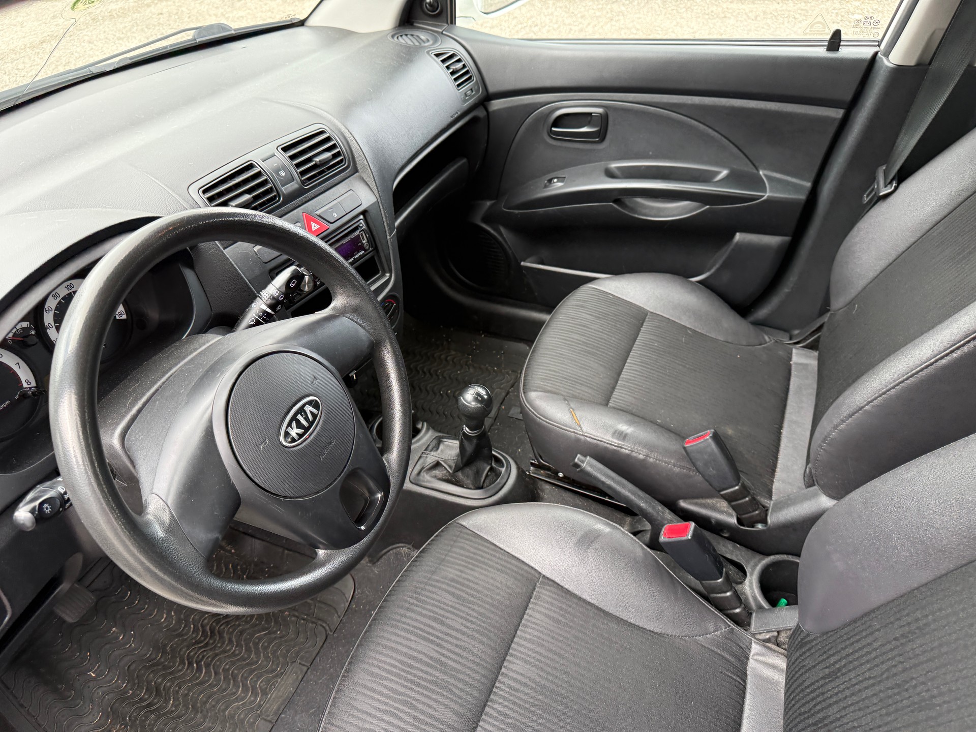 KIA Picanto 1.0 _seven-image-7