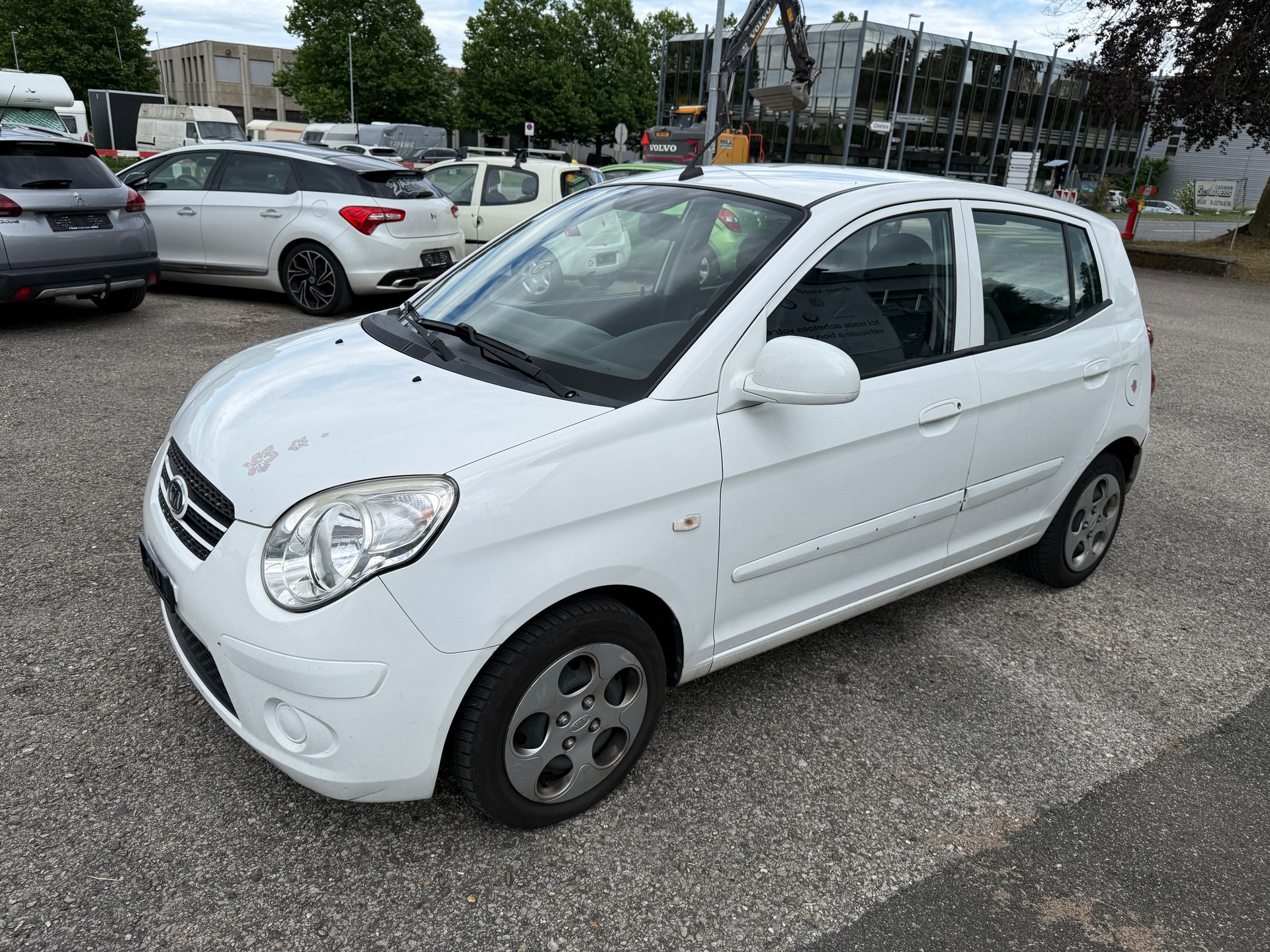 KIA Picanto 1.0 _seven-image-1