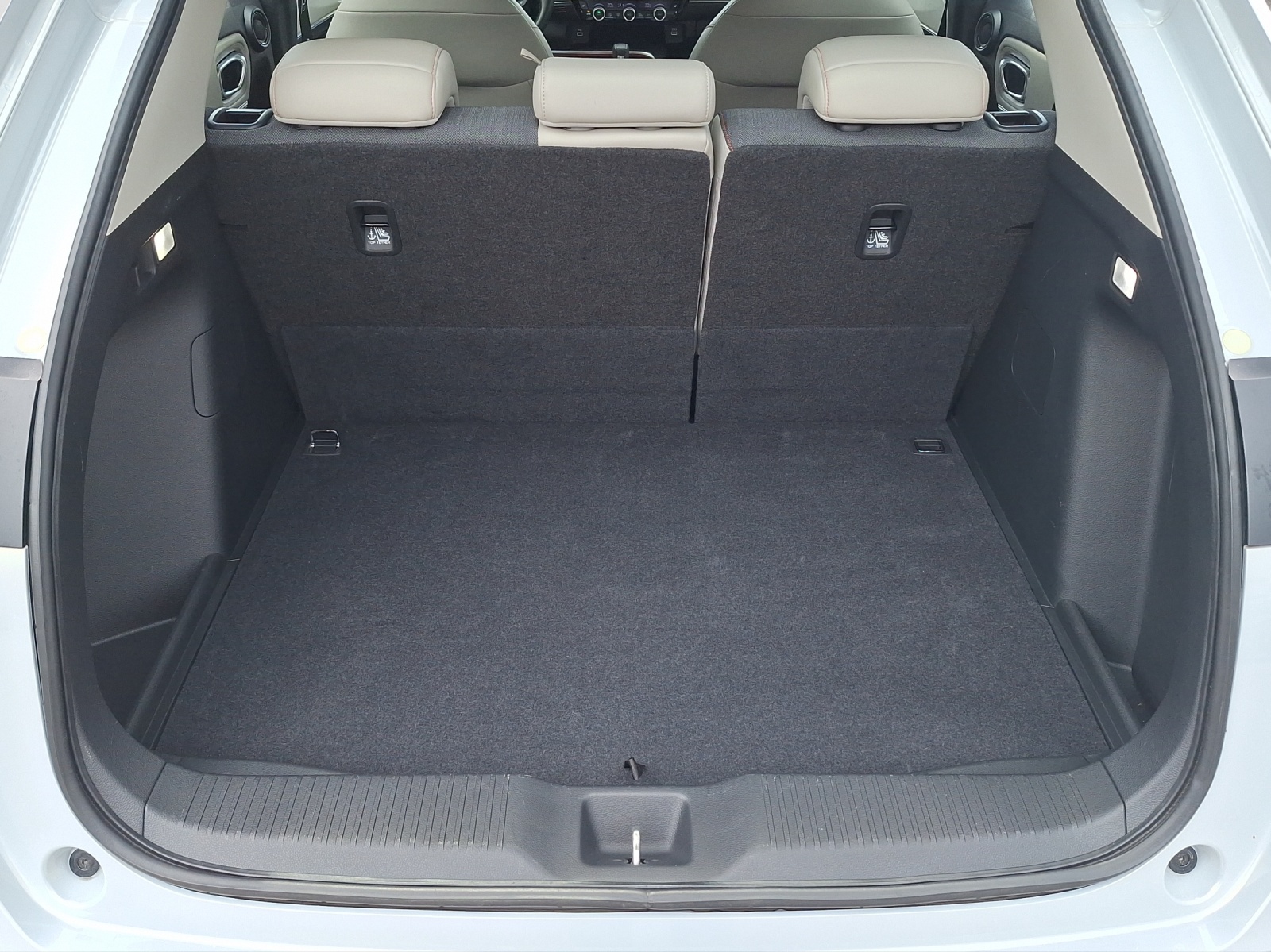 HONDA HR-V 1.5 i-MMD Advance Style-image-11