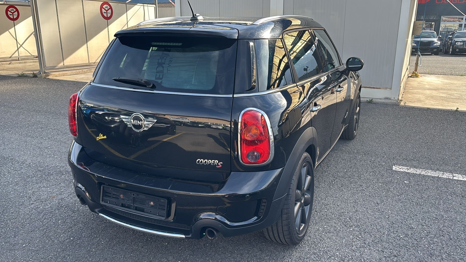 MINI Countryman Cooper S ALL4-image-2