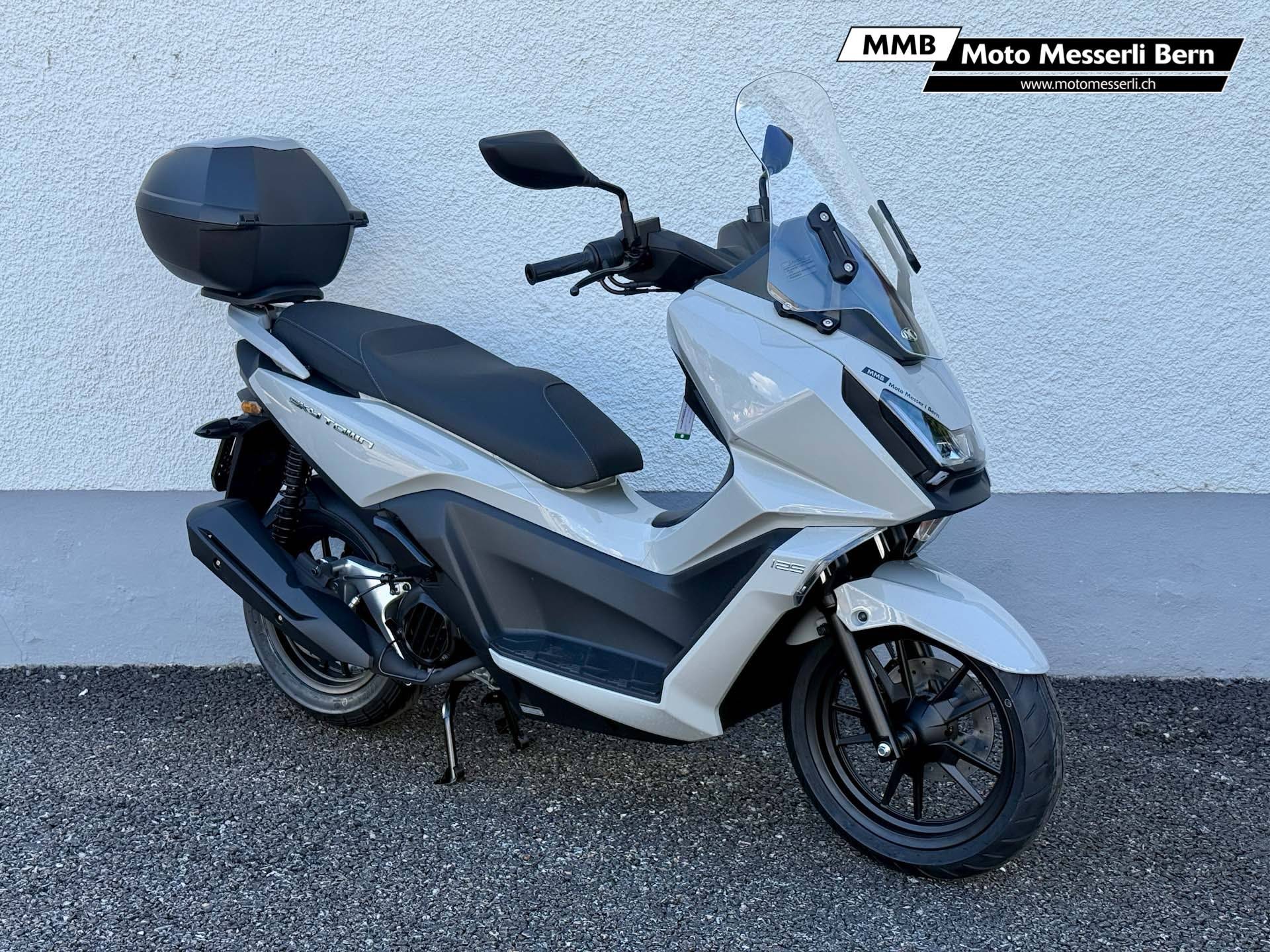 KYMCO SKY TOWN