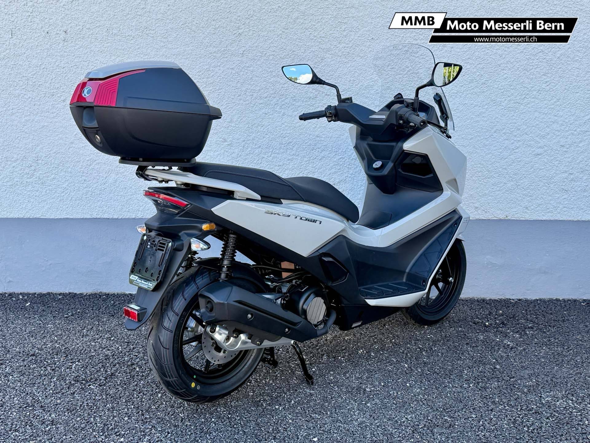 KYMCO SKY TOWN-image-4