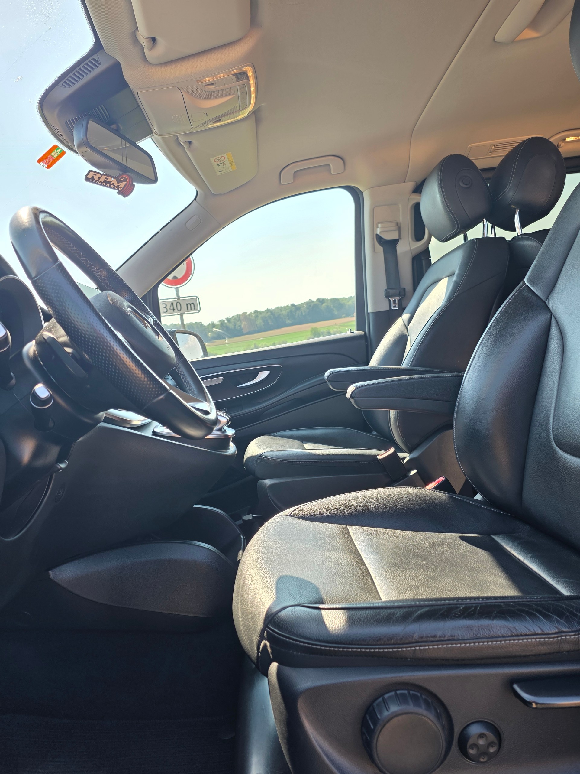 MERCEDES-BENZ V 250 d extralang 7G-Tronic-image-9