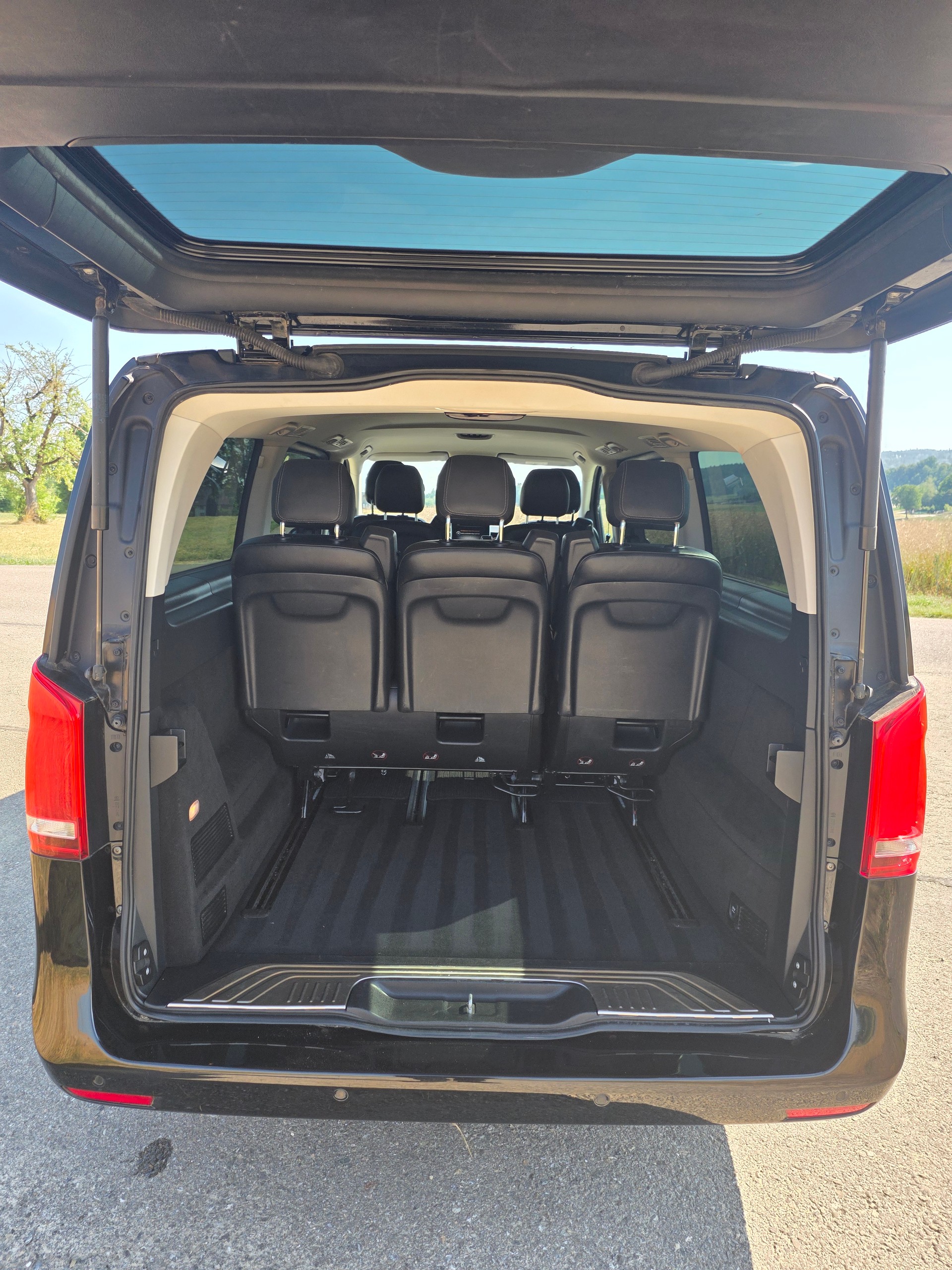 MERCEDES-BENZ V 250 d extralang 7G-Tronic-image-5