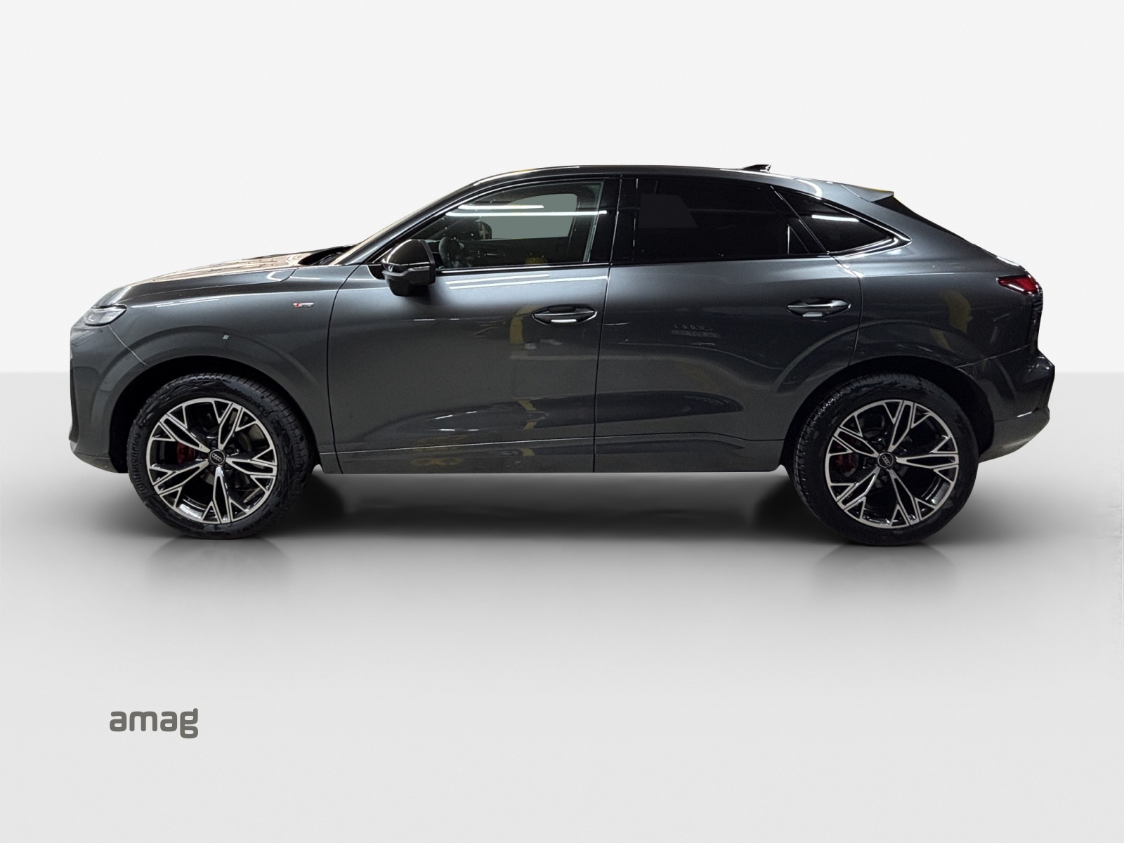 AUDI Q3 Sportback TFSI quattro 195 kW S tronic-image-1