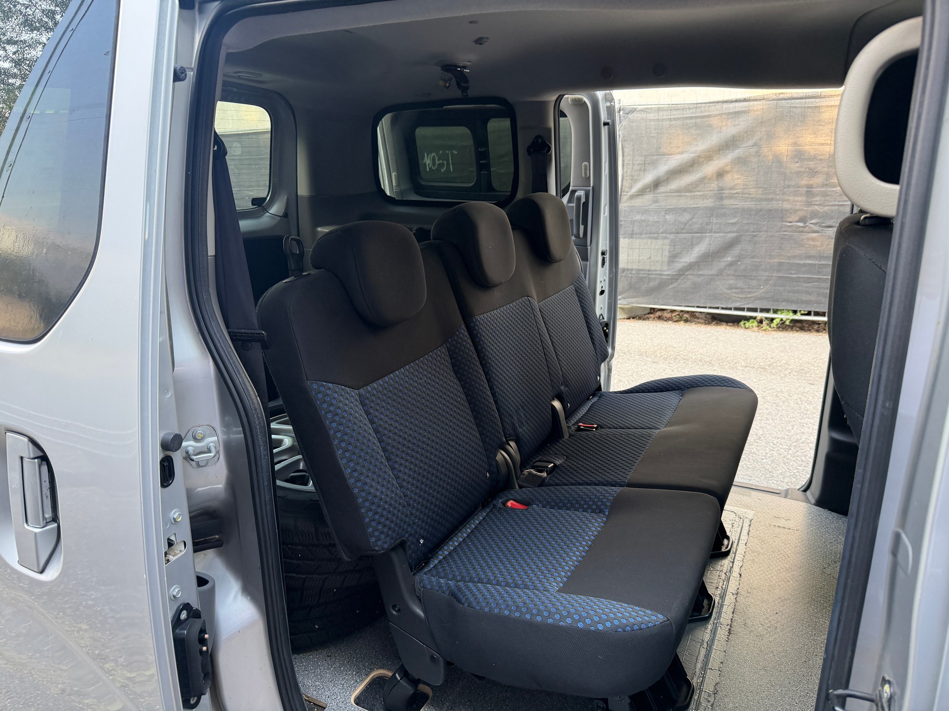 NISSAN NV200 1.5 dCi 110 Evalia Tekna-image-13