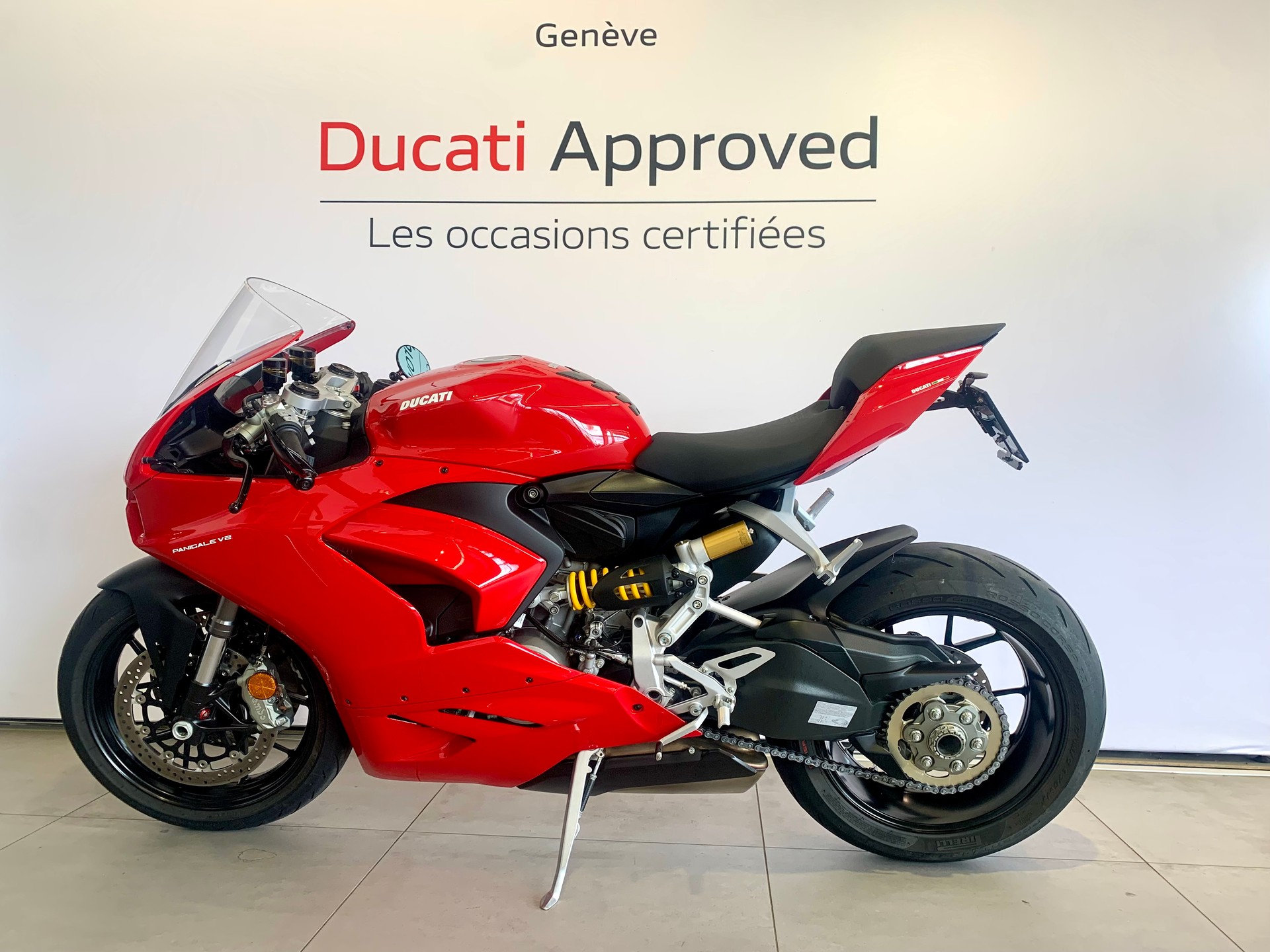 DUCATI Panigale V2-showroom-element-1