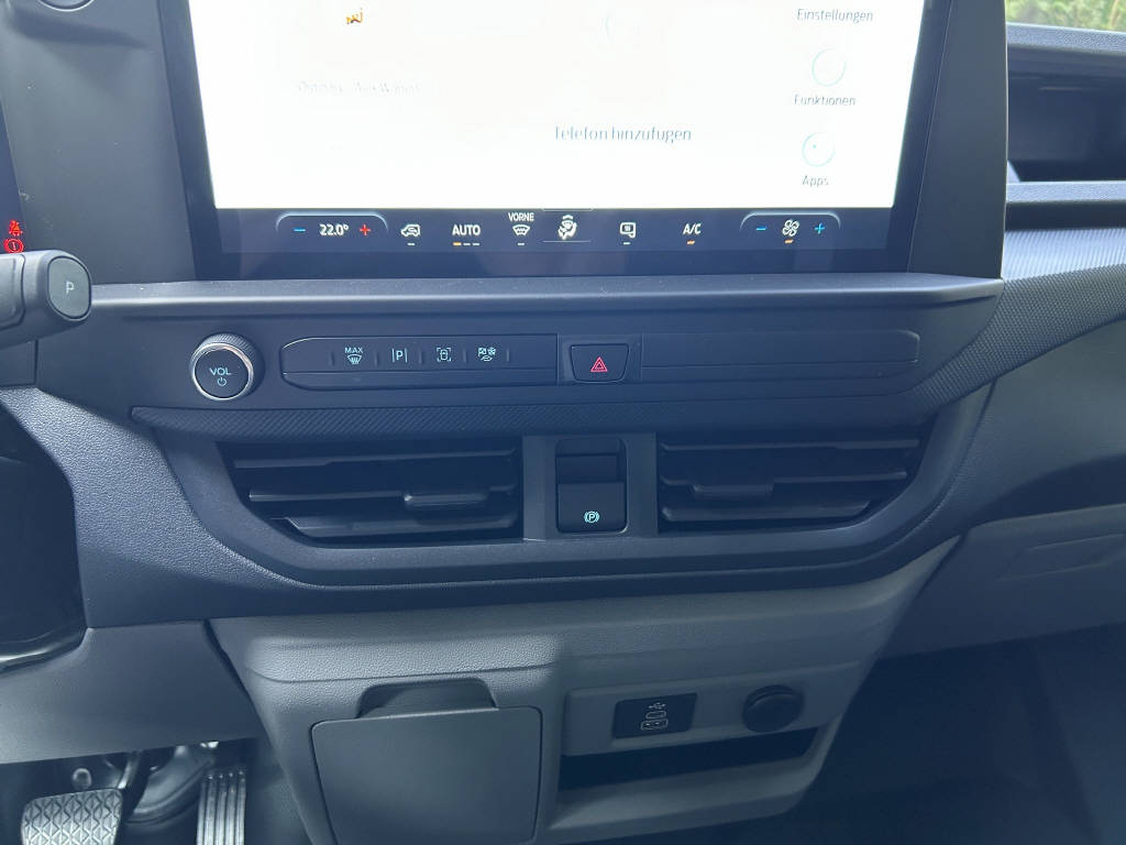 FORD Transit Custom Van 320 L1 2.5 Duratec 233 Trend PHEV-image-10